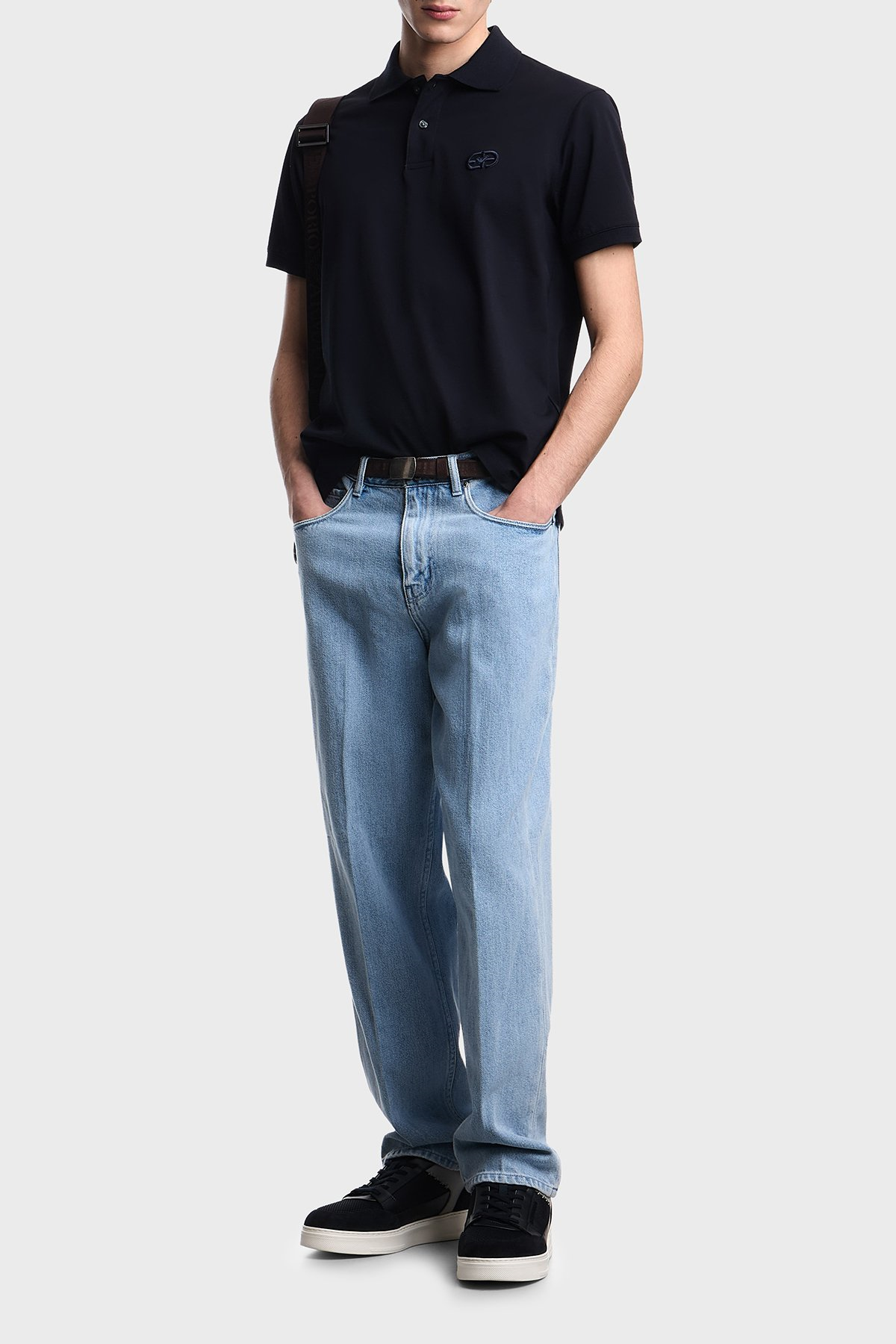 Emporio Armani Emporıo Armani Erkek Normal Kesim Pamuklu Logo Kabartmalı Kısa Kollu Lacivert Polo Yaka T-Shirt EM004579 AF13742-UB118