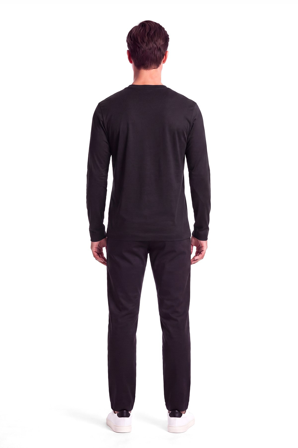 Emporio Armani Emporıo Armani Erkek Normal Kalıp Logo Desenli Bisiklet Yaka Uzun Kollu Siyah1 T-Shirt EM008053 AF10017-MB844