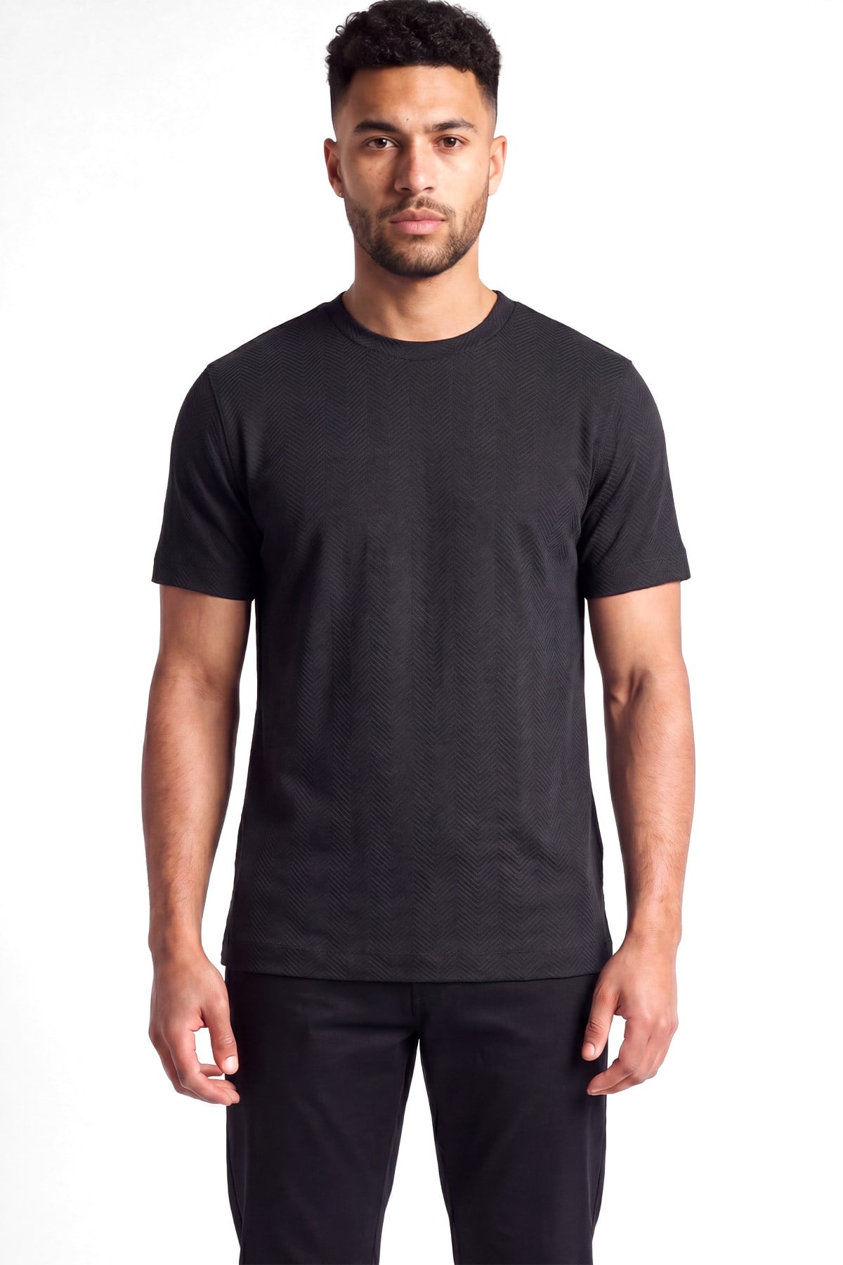 Emporio Armani Emporıo Armani Erkek Normal Kesim Pamuklu Jakarlı Jarse Kumaş Kısa Kollu Siyah T-Shirt EM007038 AF10762-FC328