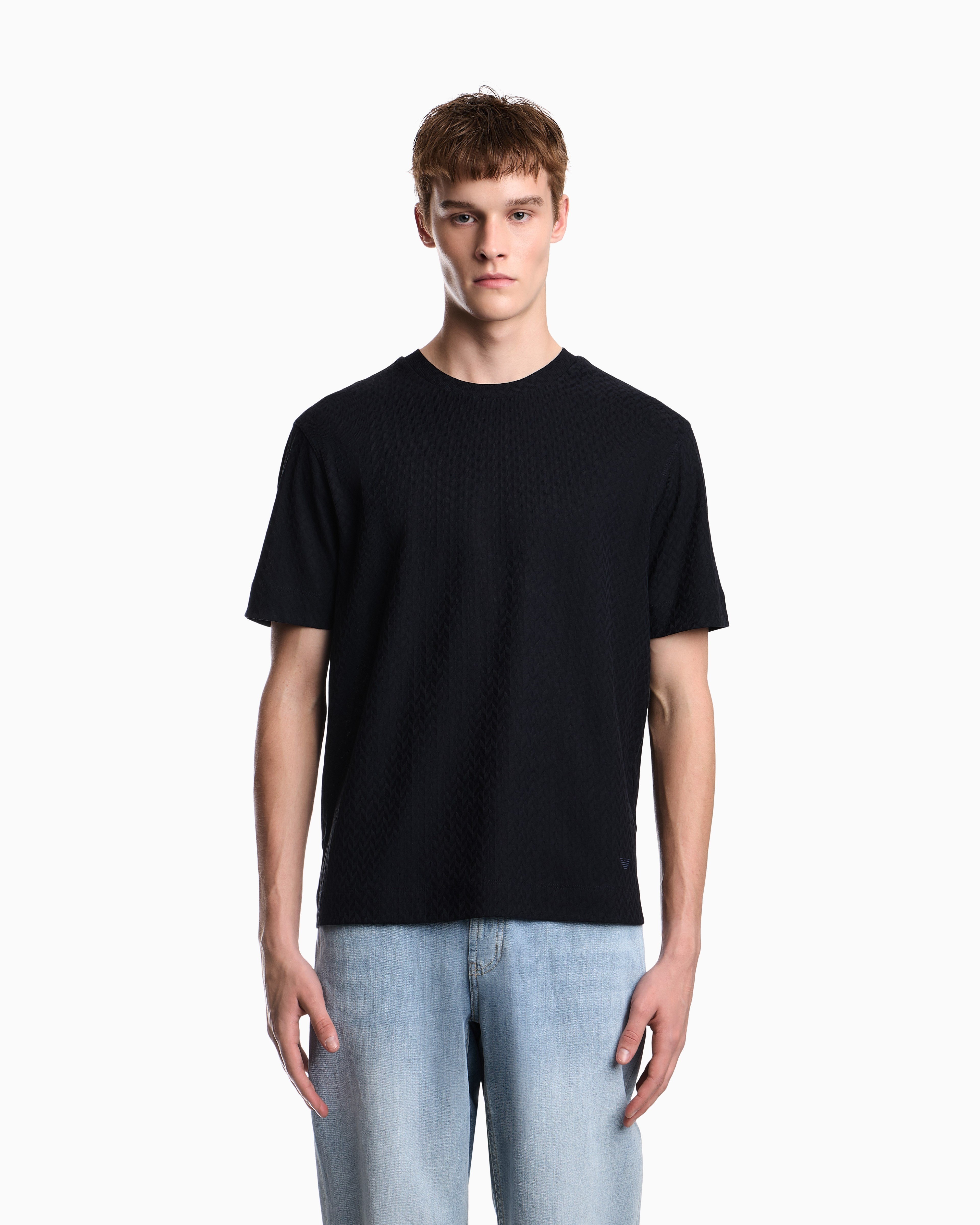 Emporio Armani Emporıo Armani Erkek Normal Kesim Pamuklu Jakarlı Jarse Kumaş Kısa Kollu Lacivert T-Shirt EM007038 AF10762-FB561