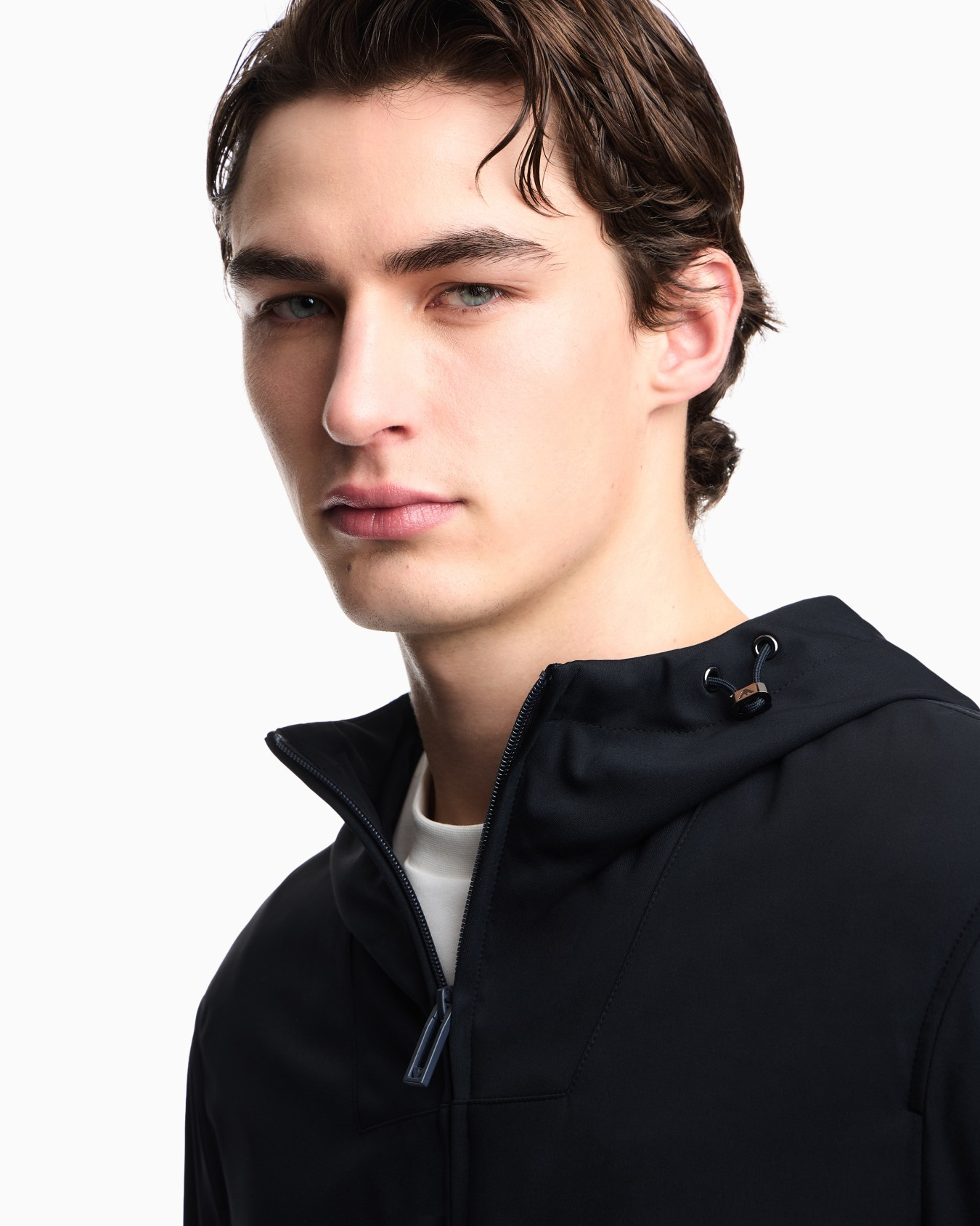 Emporio Armani Emporıo Armani Erkek Normal Kesim Fermuarlı Lastikli Kapüşonlu Esnek Kumaşlı Lacivert Ceket EM004496 AF23435-UB118