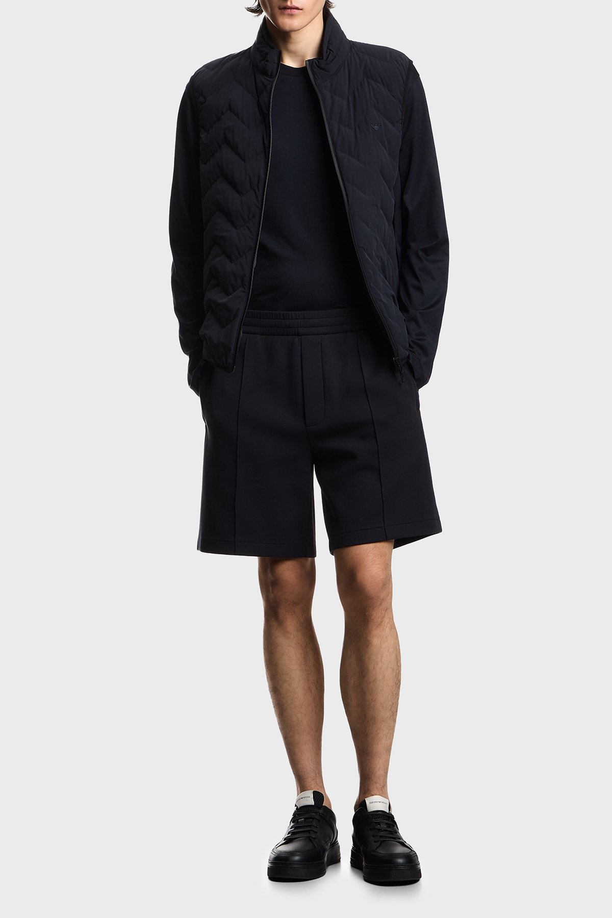 Emporio Armani Emporıo Armani Erkek Normal Kesim Pileli Pamuklu Lacivert BERMUDA EM004544 AF10013-UB118