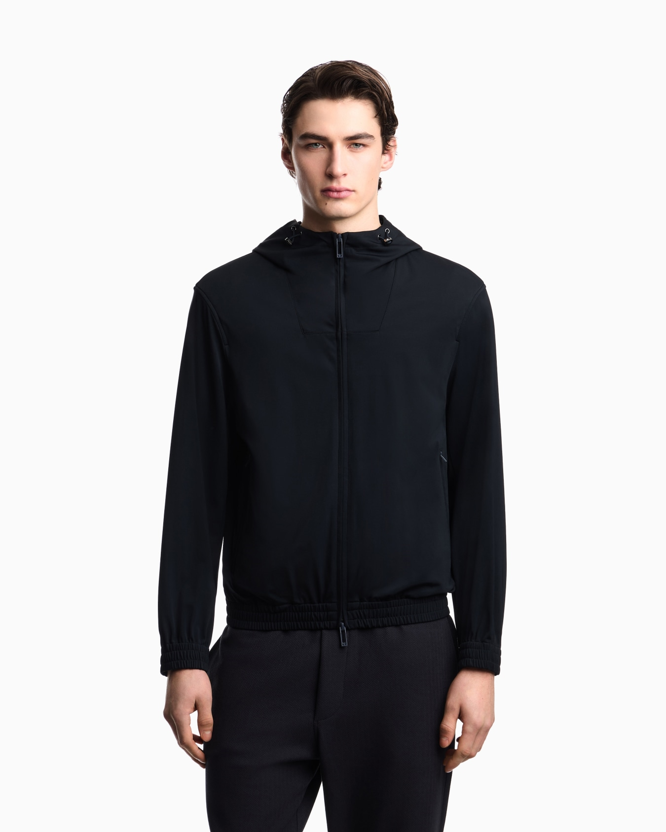 Emporio Armani Emporıo Armani Erkek Normal Kesim Fermuarlı Lastikli Kapüşonlu Esnek Kumaşlı Lacivert Ceket EM004496 AF23435-UB118