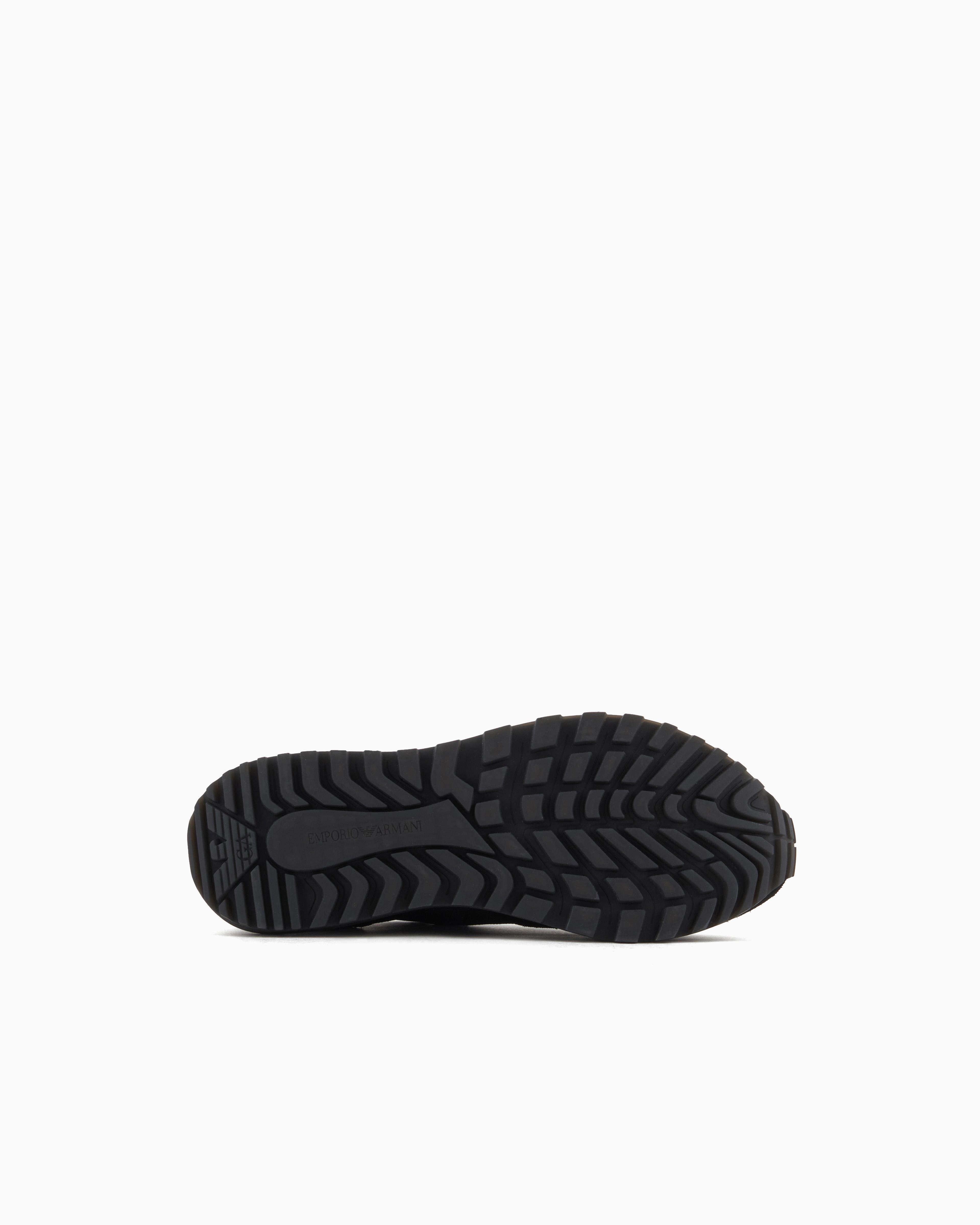 EMPORIO ARMANI Emporıo Armani Erkek Örme ve Süet Detaylı Burunlu Kartal Logolu Yuvarlak Siyah Sneaker EM003739 AF19724-MC005