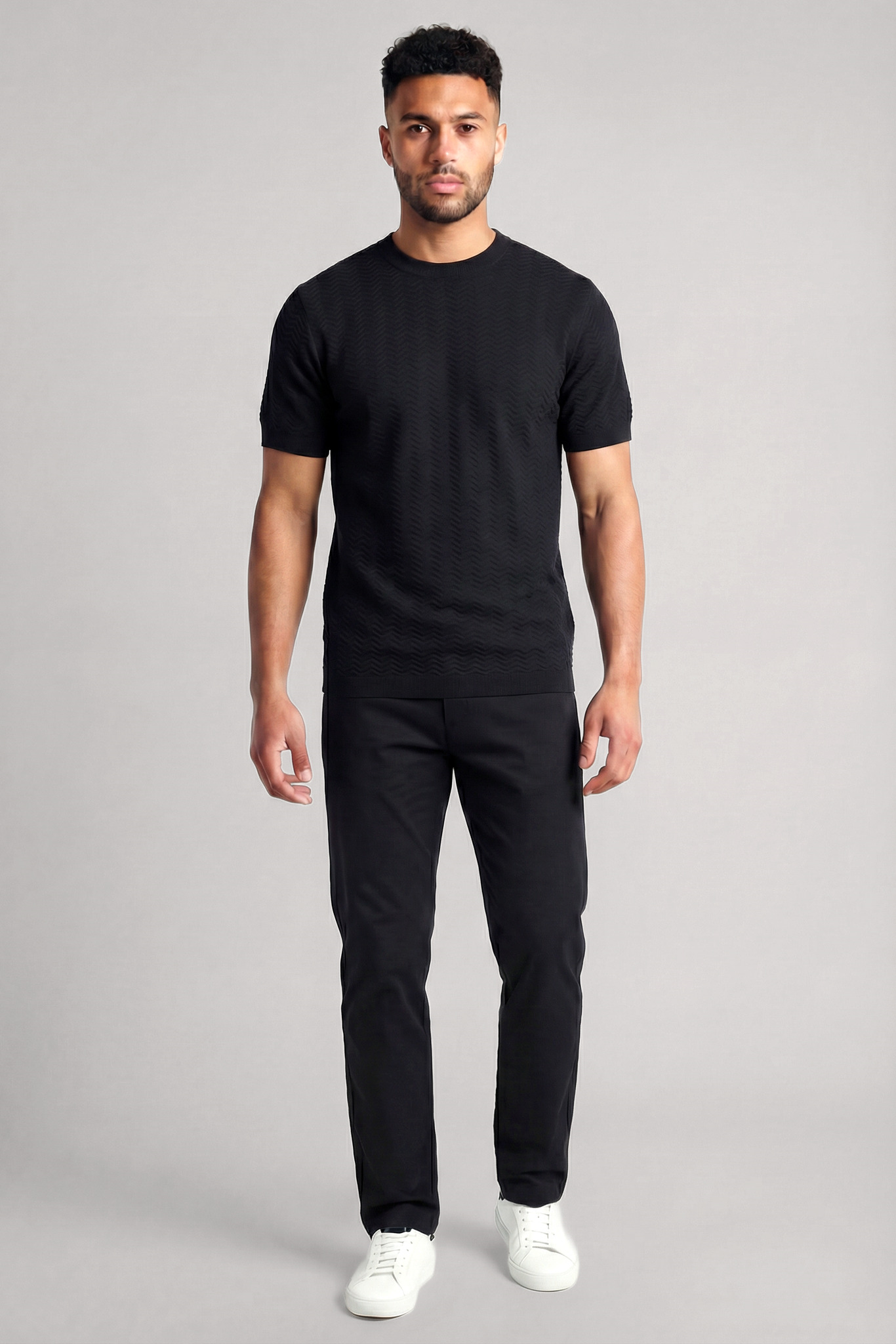 Emporio Armani Emporıo Armani Erkek Pamuklu Bisiklet Yaka Kısa Kollu Siyah Kazak EM004671 AF23759-UC001