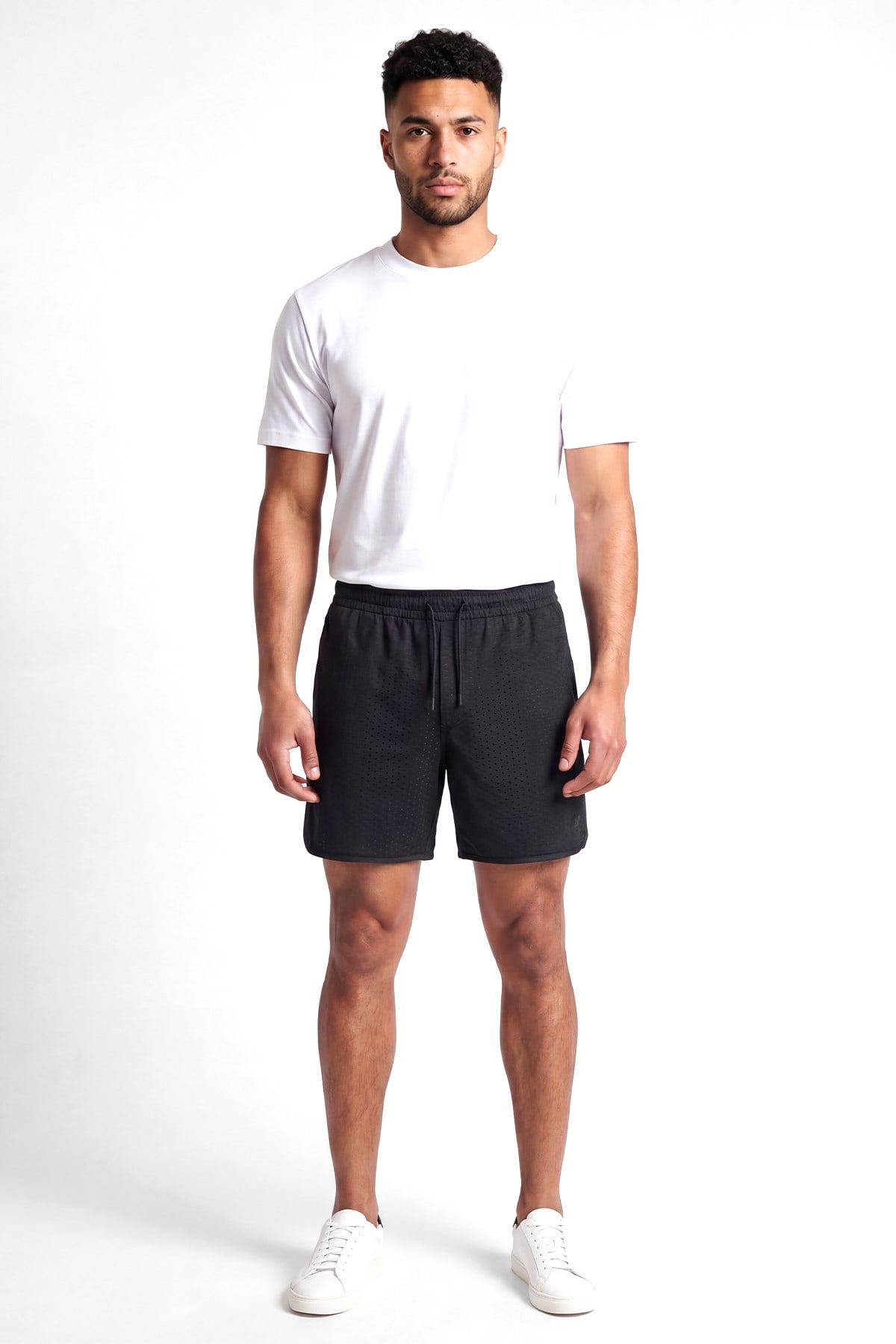 Emporio Armani Emporıo Armani Erkek Regular Fit Pamuklu Mikro Kartal Desenli Beli Lastikli Siyah1 Şort EM004865 AF13700-FB405