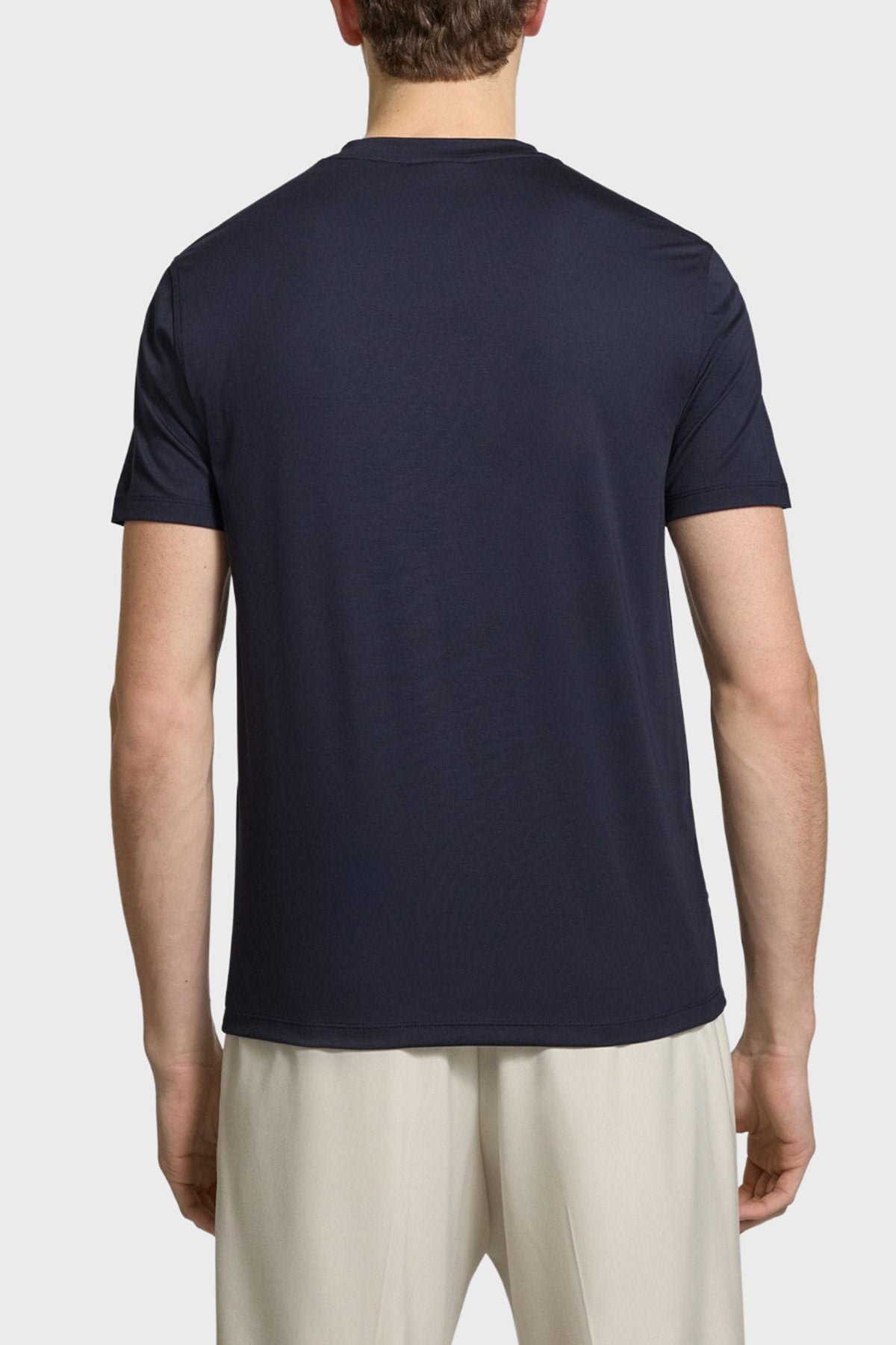 Emporio Armani Emporıo Armani Erkek Regular Fit İpek Karışımlı Kartal Logo Figürlü Kısa Kollu Lacivert T-Shirt EM004586 AF13721-UB118