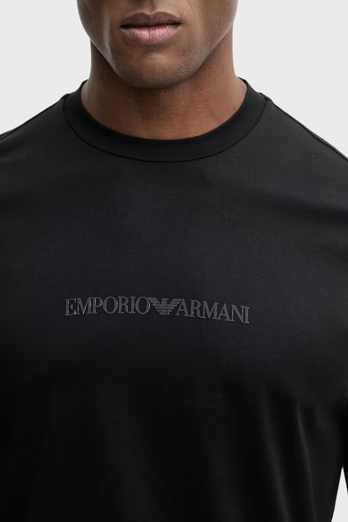 Emporio Armani Emporıo Armani Erkek Regular Fit Logo Detaylı Pamuklu Kısa Kollu Siyah T-Shirt EM004583 AF13669-MC540