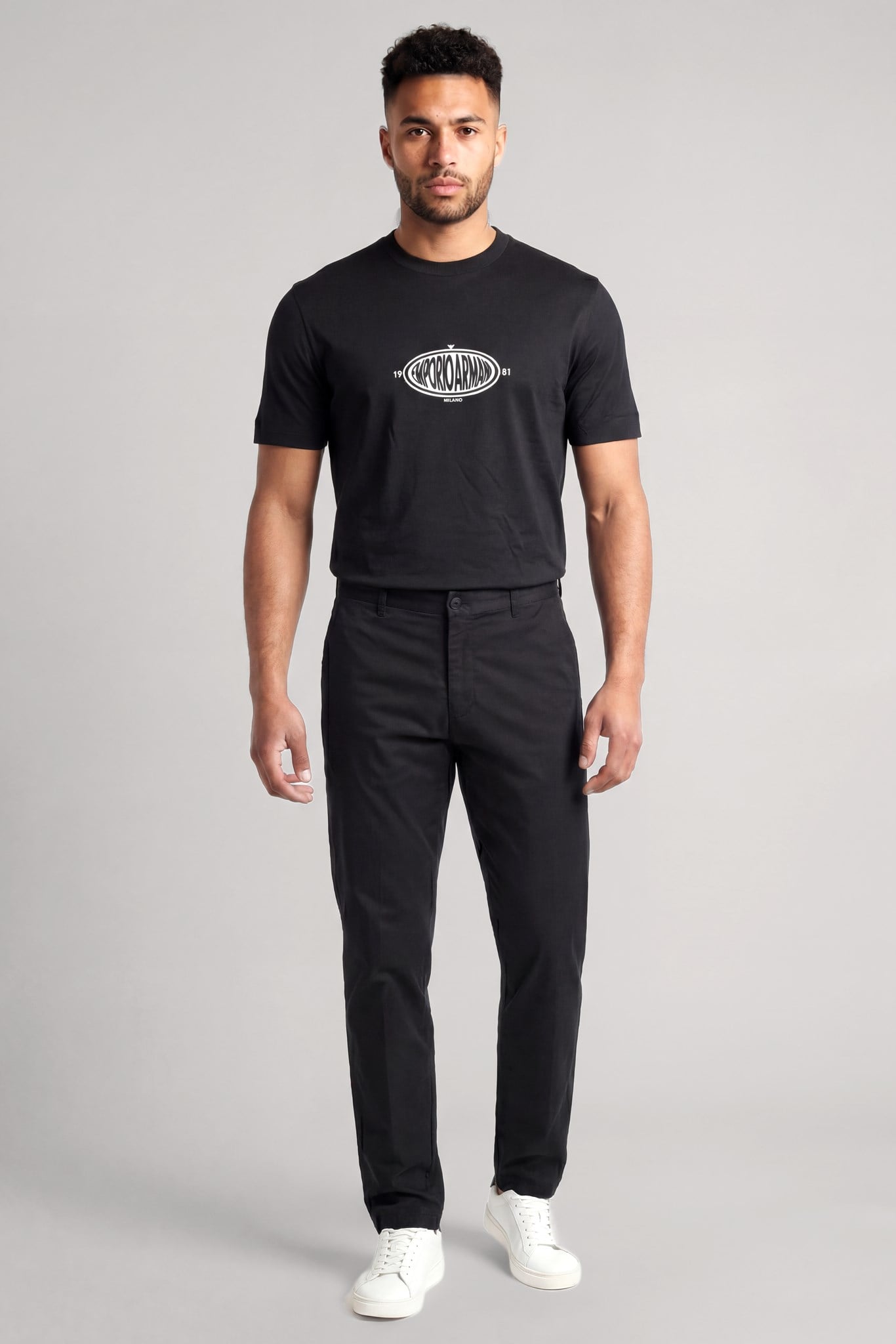 Emporio Armani Emporıo Armani Erkek Regular Fit Yuvarlak Yakalı Logo Tasarımı Kısa Kollu Siyah T-Shirt EM004916 AF13747-UC001