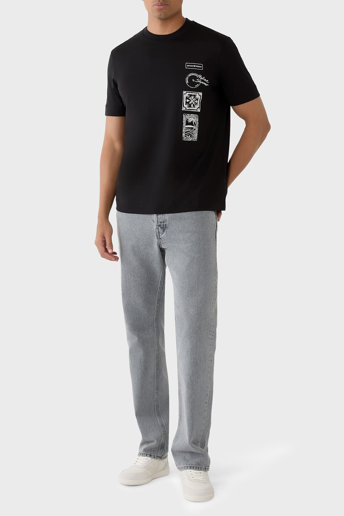 Emporio Armani Emporıo Armani Erkek Regular Fit Bisiklet Yaka Desenli Kısa Kollu Siyah T-Shirt EM004994 AF24470-UC001