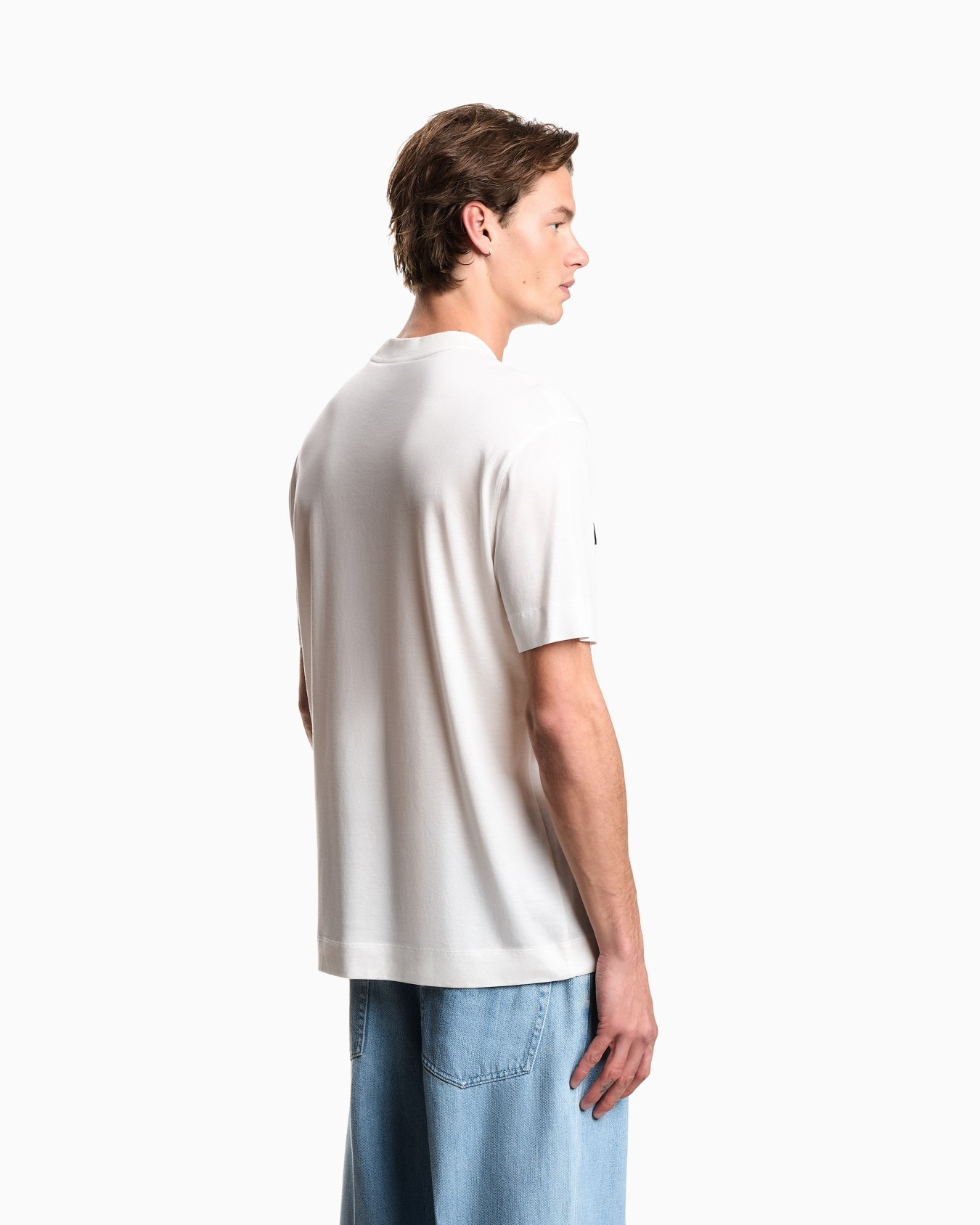 Emporio Armani Emporıo Armani Erkek Regular Fit Yumuşak Dokulu Kabartmalı Pamuklu Yuvarlak Yakalı Kısa Kollu Beyaz T-Shirt EM004520 AF13747-U0003