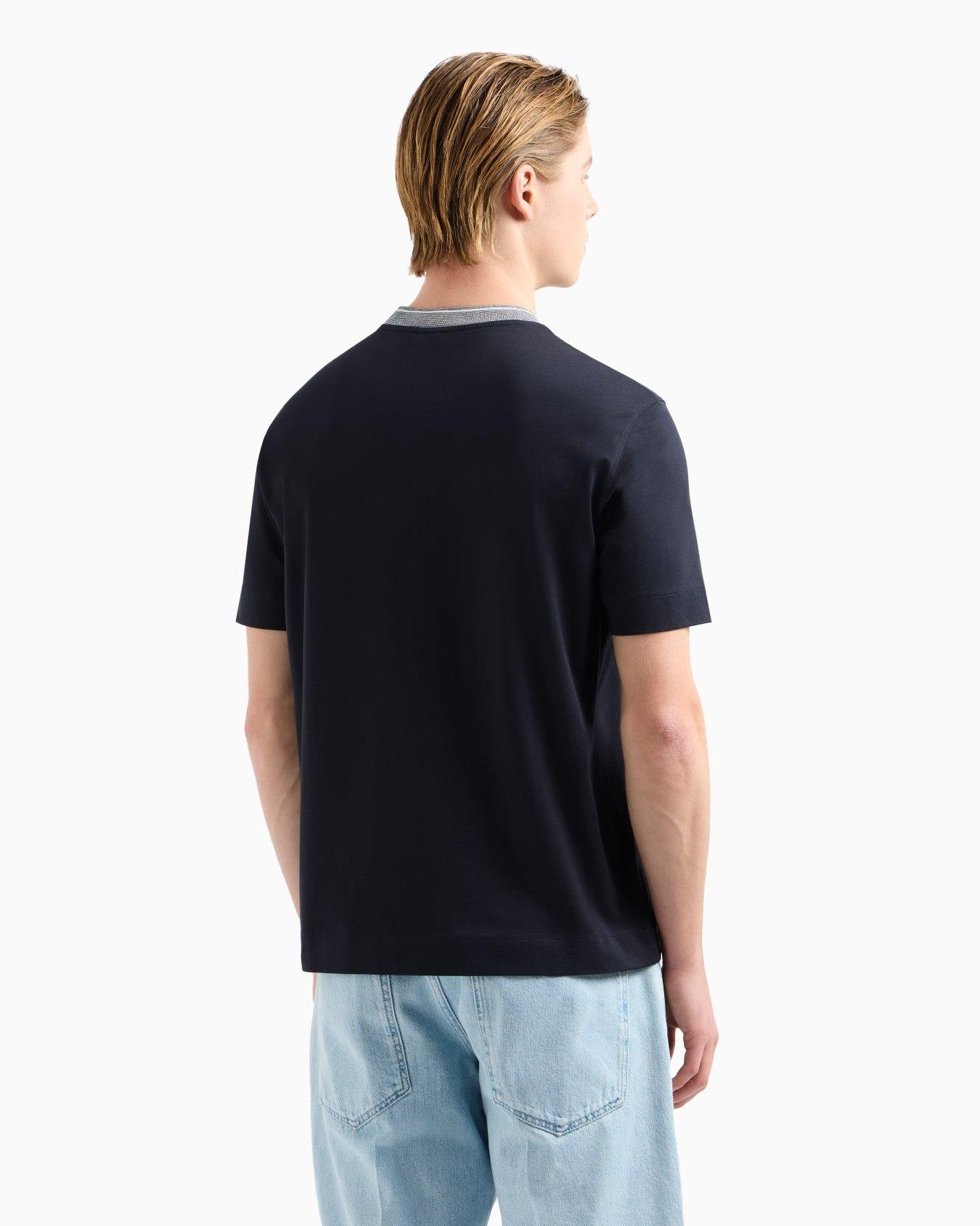 EMPORIO ARMANI Emporıo Armani Erkek Regular Fit Pamuklu Kartal İşlemeli Yuvarlak Yaka Lacivert T-Shirt EM000853 AF12926-UB118