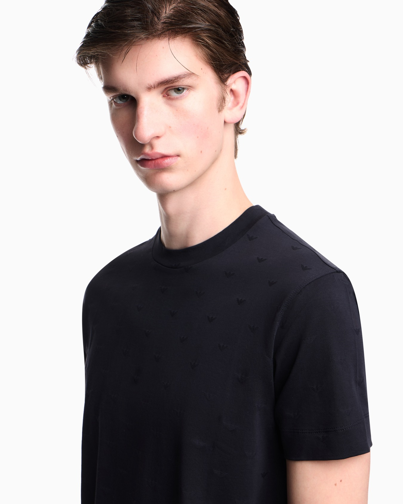 Emporio Armani Emporıo Armani Erkek Regular Fit Mikro Kartal Desenli Yuvarlak Yakalı Kısa Kollu Lacivert T-Shirt EM004522 AF10762-FB469