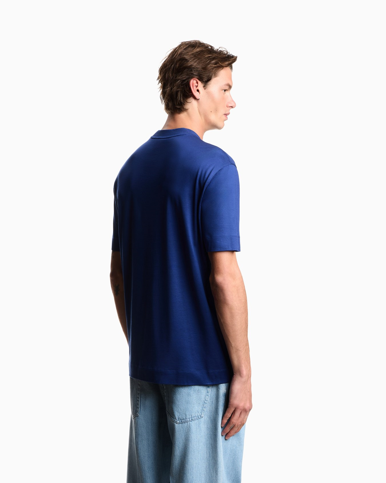 Emporio Armani Emporıo Armani Erkek Regular Fit Yumuşak Dokulu Kabartmalı Pamuklu Yuvarlak Yakalı Kısa Kollu Lacivert T-Shirt EM004520 AF13747-UB093