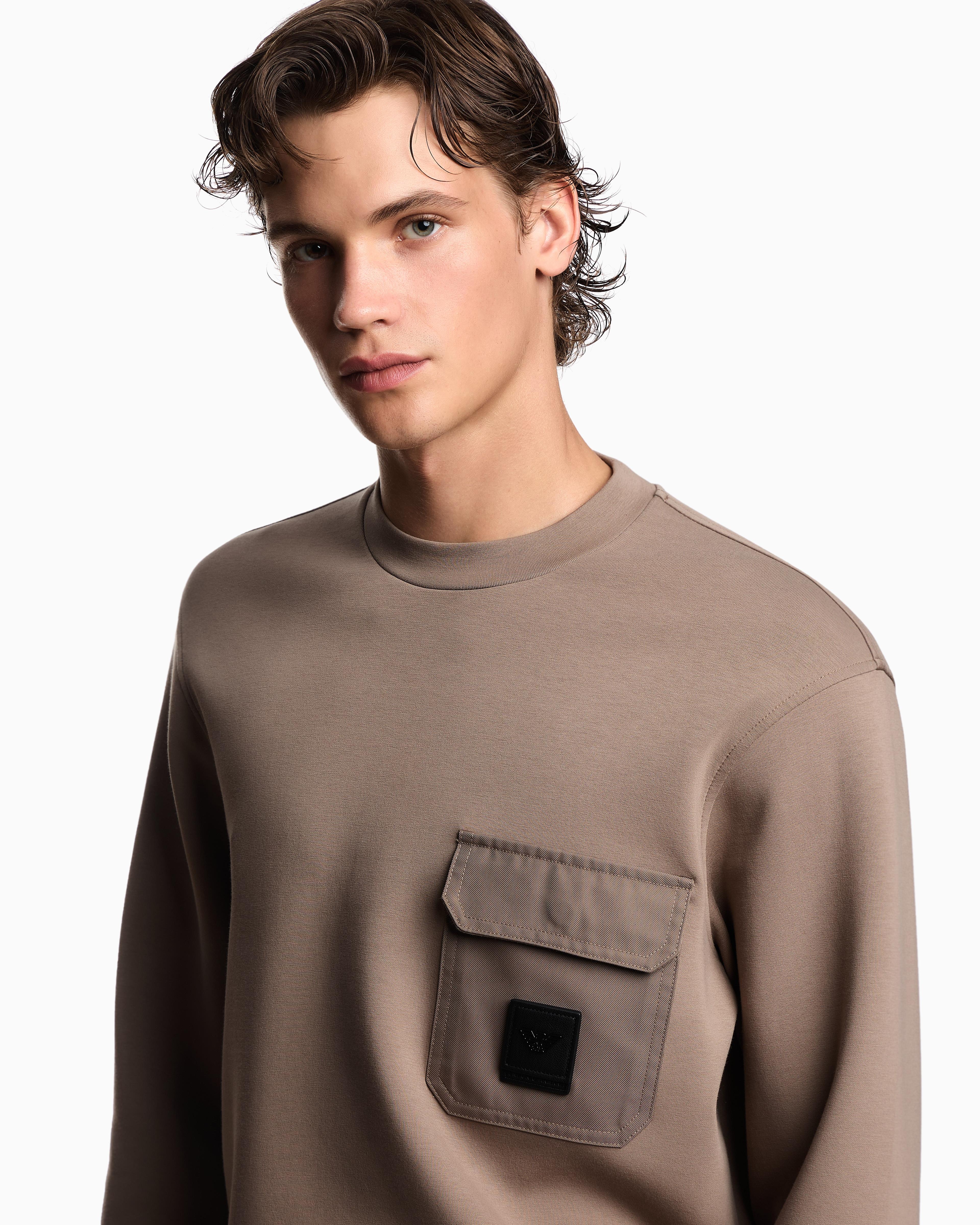 Emporio Armani Emporıo Armani Erkek Regular Fit Yuvarlak Yakalı Cep Detaylı Uzun Kollu Bej Sweatshirt EM002925 AF10013-U6189