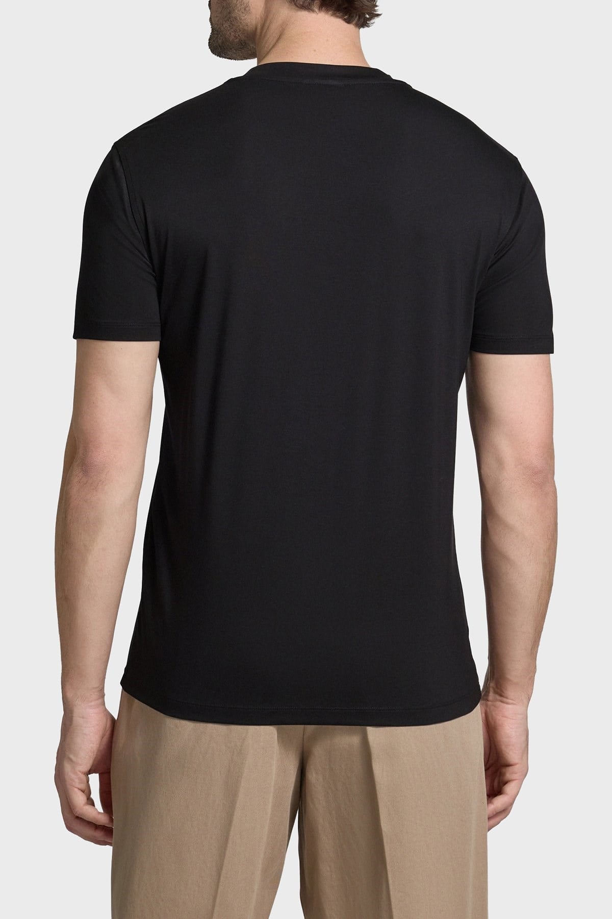 Emporio Armani Emporıo Armani Erkek Regular Fit İpek Karışımlı Kartal Logo Figürlü Kısa Kollu Siyah T-Shirt EM004586 AF13721-UC001