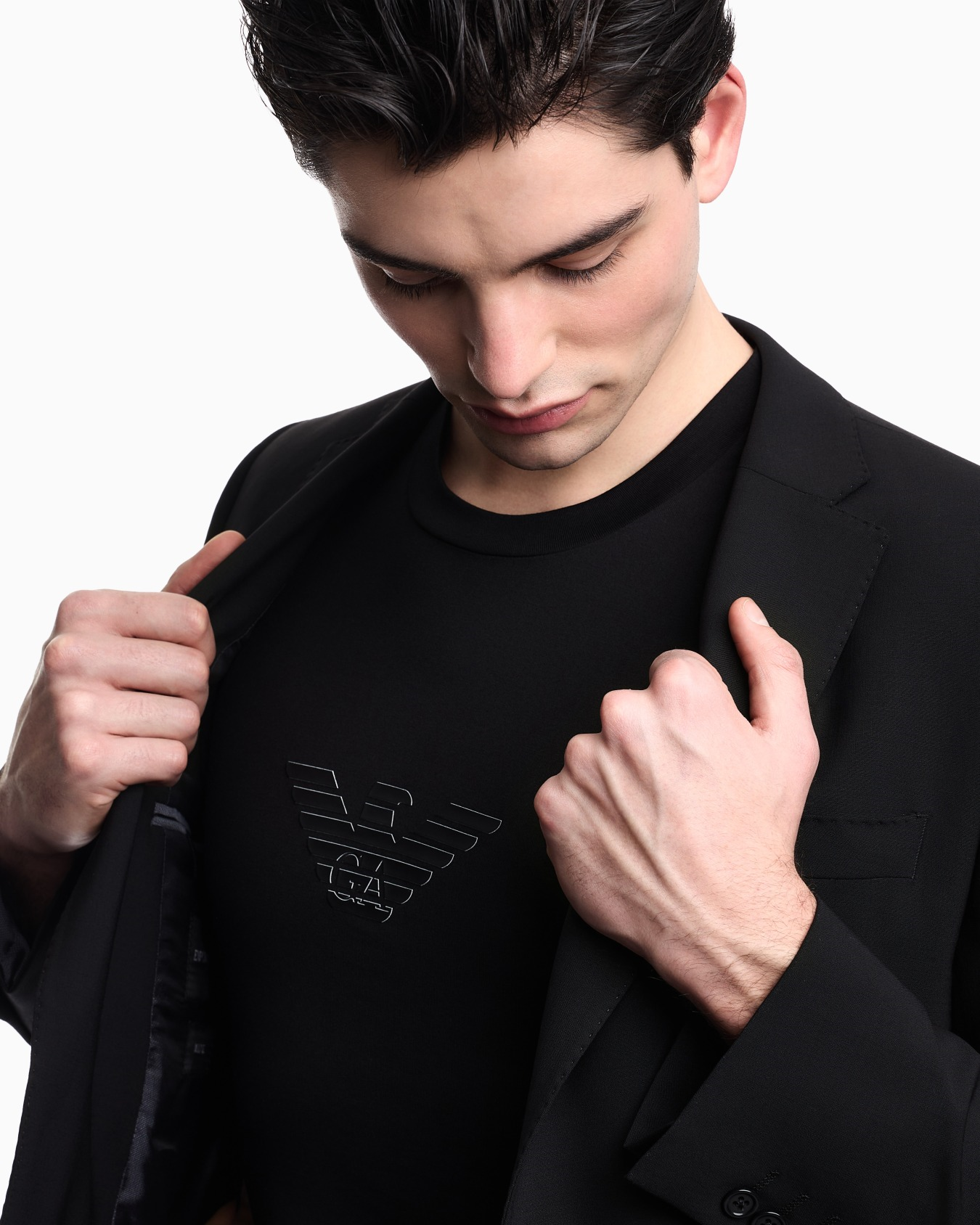 Emporio Armani Emporıo Armani Erkek Regular Fit Logo Detaylı Pamuklu Kısa Kollu Siyah T-Shirt EM004583 AF13669-MC539