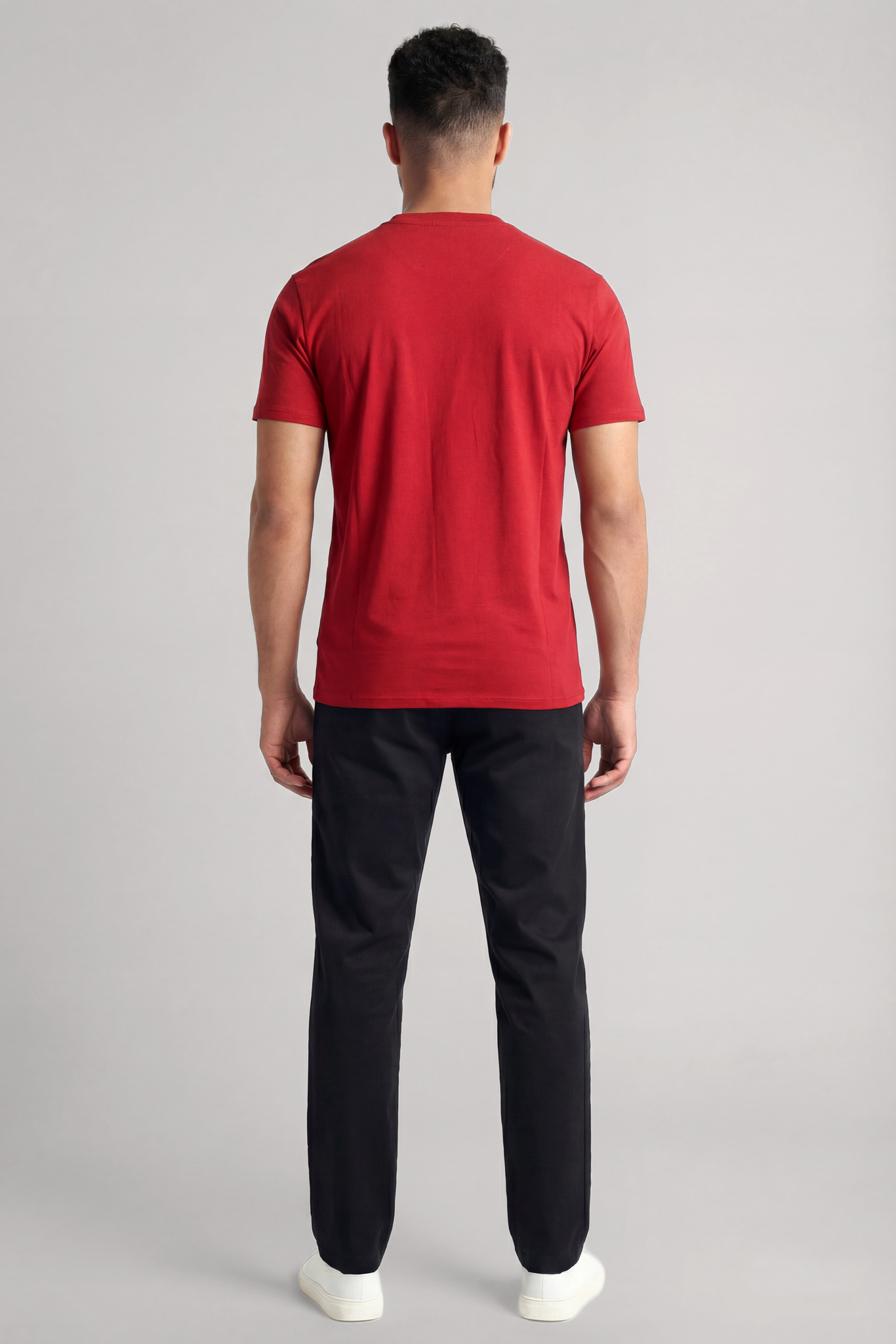 Emporio Armani Emporıo Armani Erkek Regular Fit Logo Detaylı Pamuklu Kısa Kollu M5150 T-Shirt EM004583 AF13669-M5150