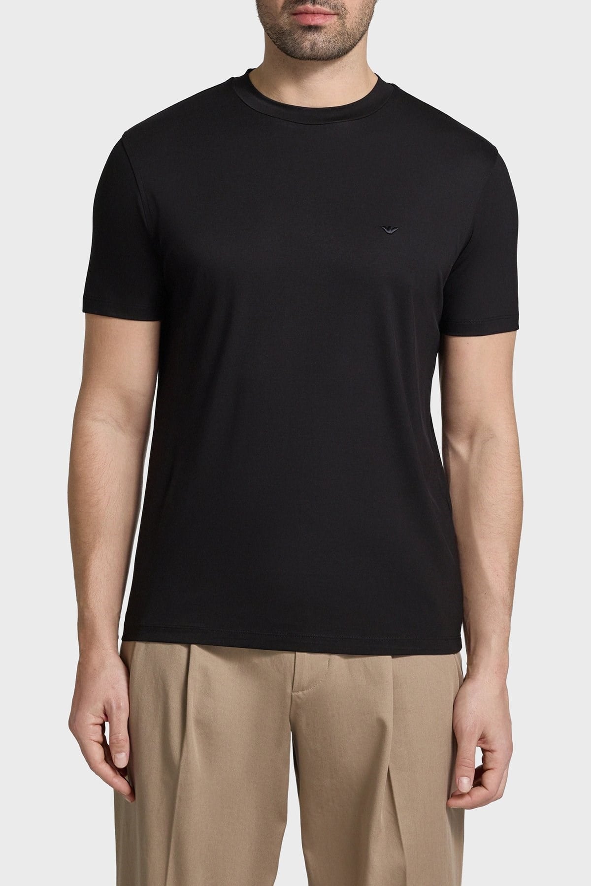 Emporio Armani Emporıo Armani Erkek Regular Fit İpek Karışımlı Kartal Logo Figürlü Kısa Kollu Siyah T-Shirt EM004586 AF13721-UC001