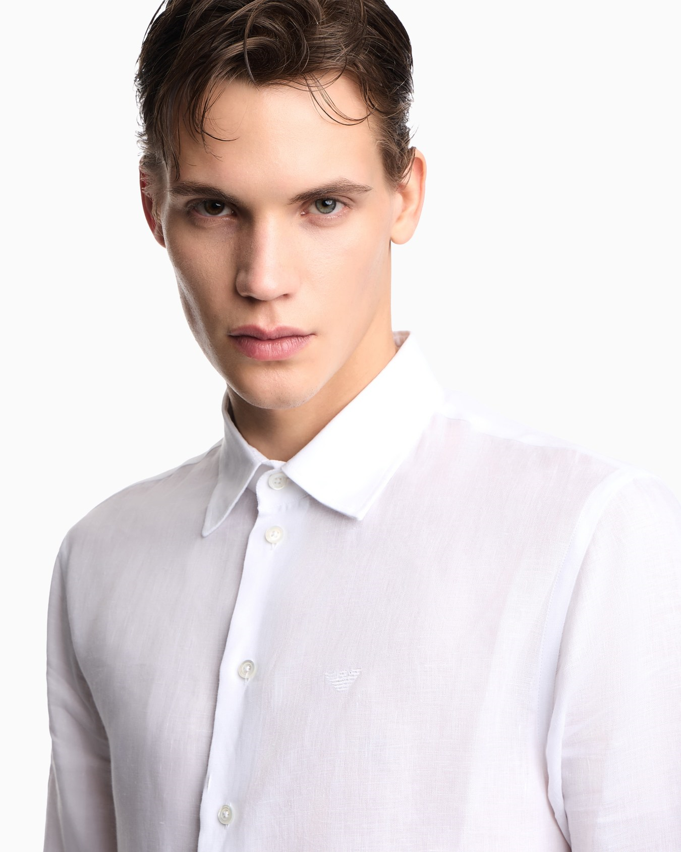 Emporio Armani Emporıo Armani Erkek Regular Fit %100 Keten Kartal Logolu Uzun Kollu Beyaz Gömlek EM000099 TE10157-U0002