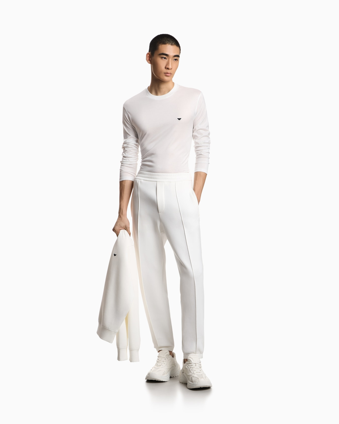 Emporio Armani Emporıo Armani Erkek Slim Fit Bisiklet Yakalı Uzun Kollu Beyaz Sweatshirt EM004591 AF13747-U0003