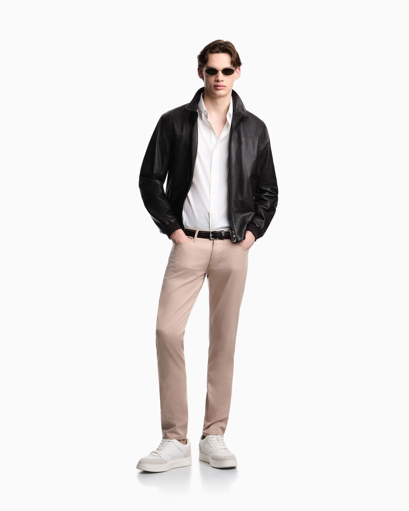 Emporio Armani Emporıo Armani Erkek Slim Fit Pamuklu Dar Paça Deri Logo Etiketli Bej Jeans EM000121 AF22611-U1041