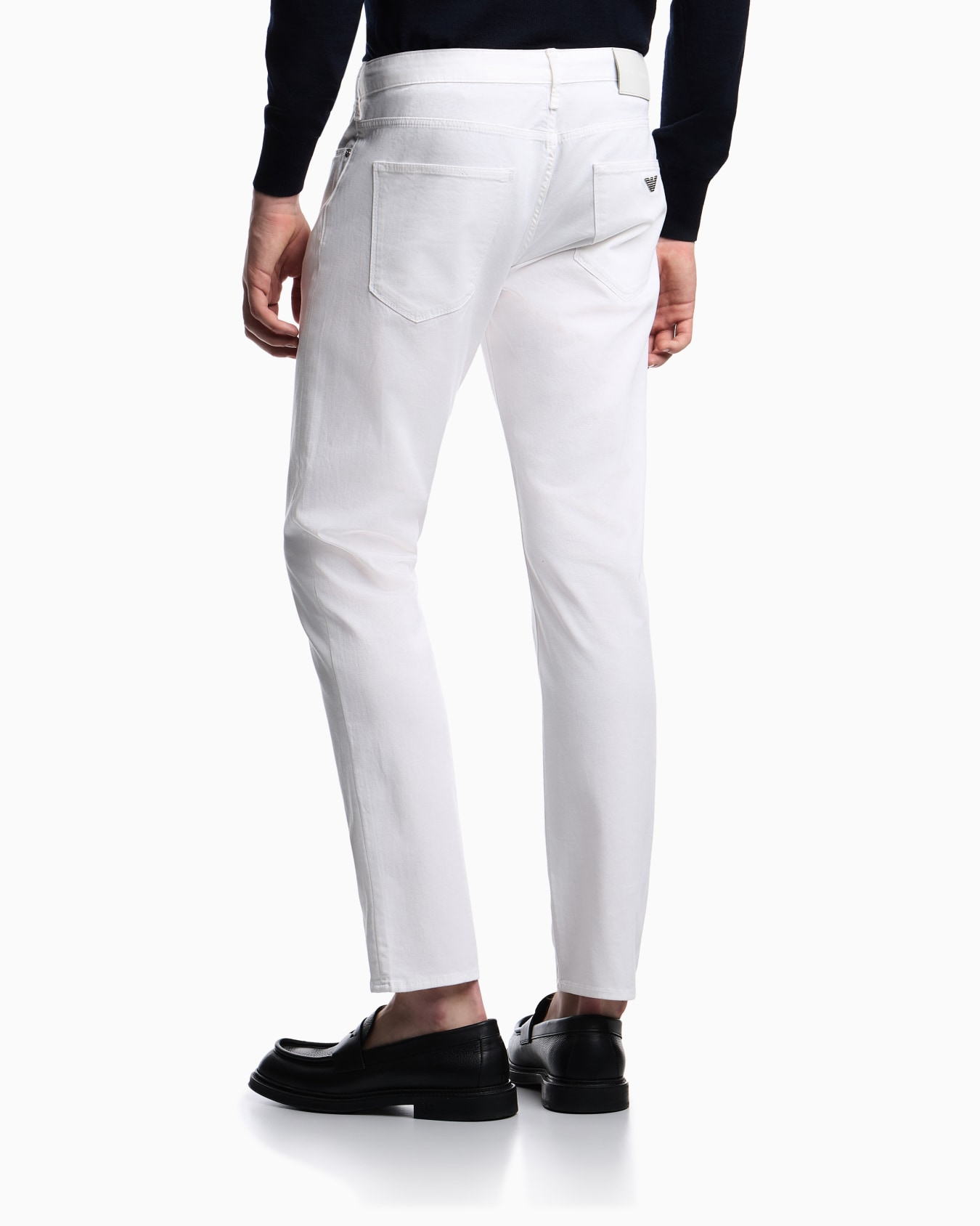 Emporio Armani Emporıo Armani Erkek Slim Fit Pamuklu Dar Paça Deri Logo Etiketli Beyaz Jeans EM000121 AF22611-U0003