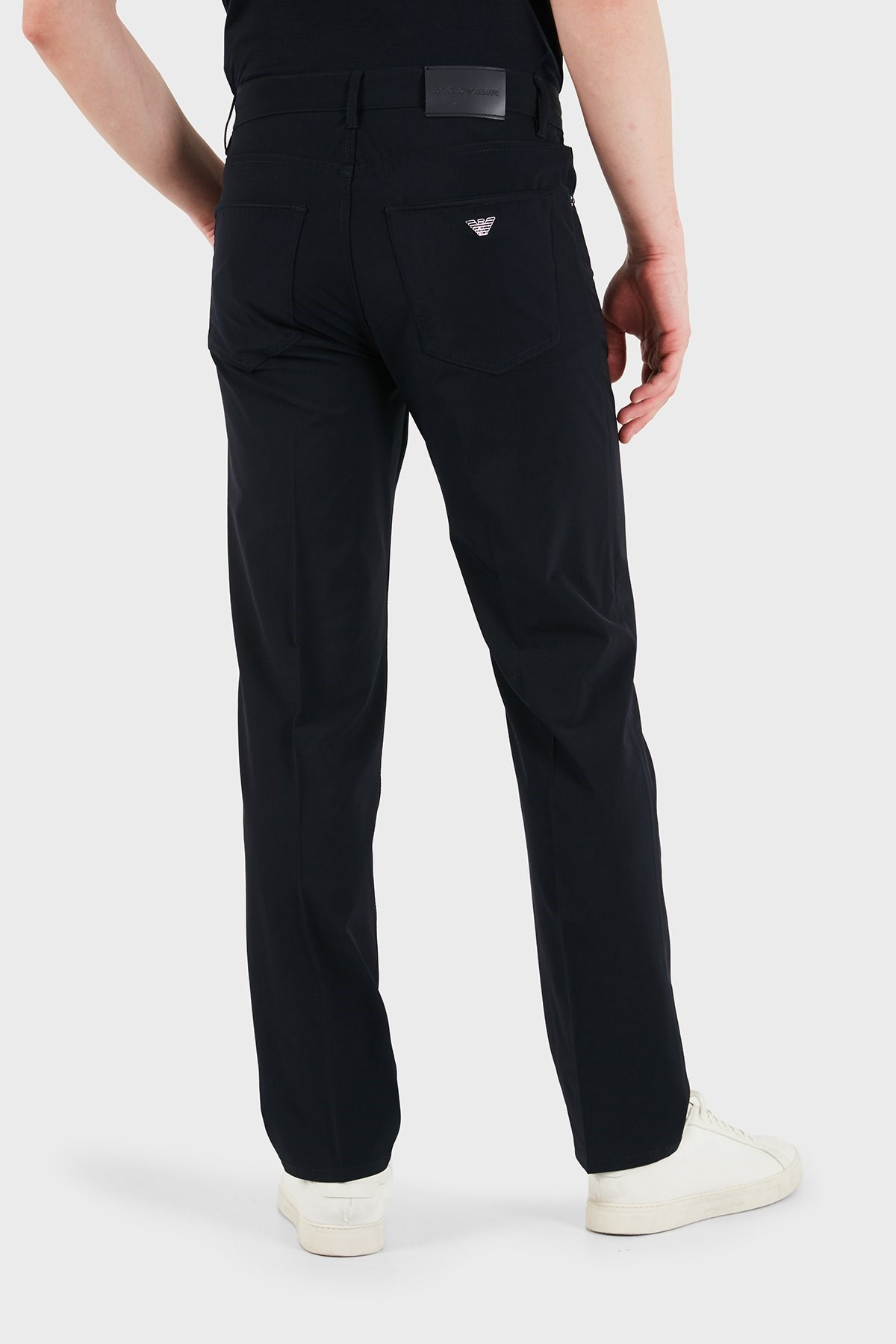 Emporio Armani Emporıo Armani Erkek Straight Fit Düz Paça Denim Lacivert Pantolon EM000763 AF21368-UB118