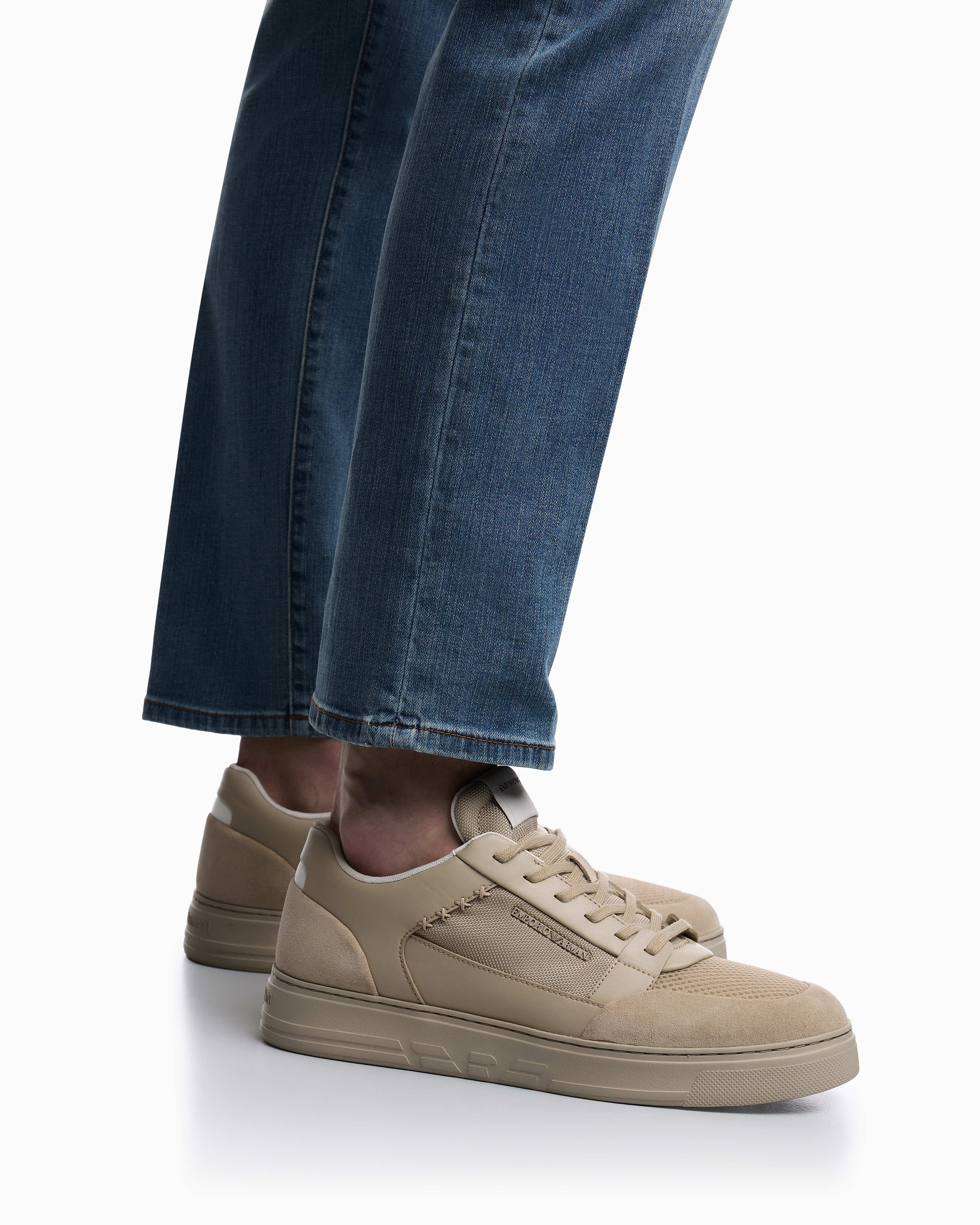 Emporio Armani Emporıo Armani Erkek Süet Ve File Detaylar Bağcıklı Kauçuk Taban Bej Sneaker EM004836 AF24321-M1359
