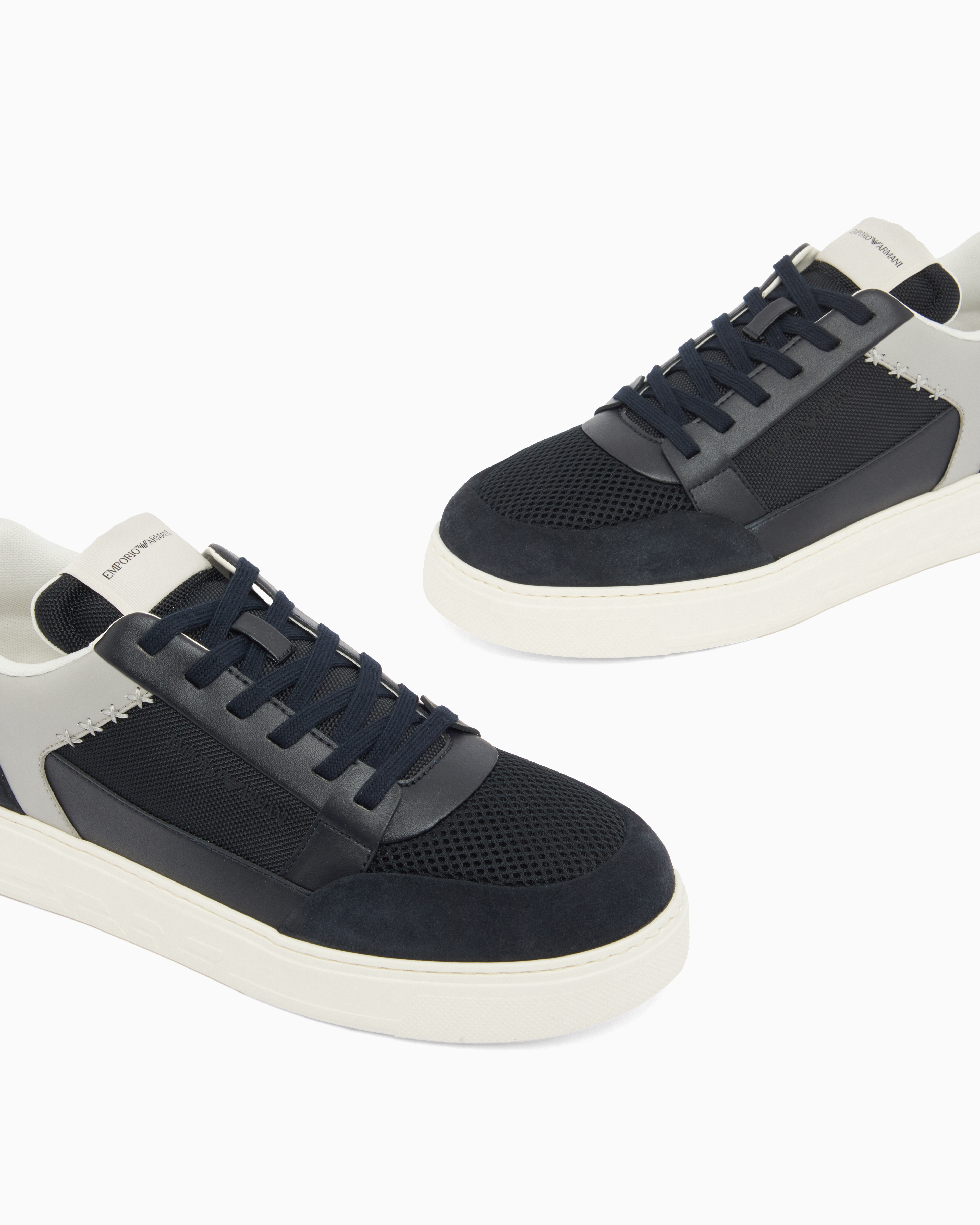 Emporio Armani Emporıo Armani Erkek Süet Ve File Detaylar Bağcıklı Kauçuk Taban Lacivert Sneaker EM004836 AF24321-MB617