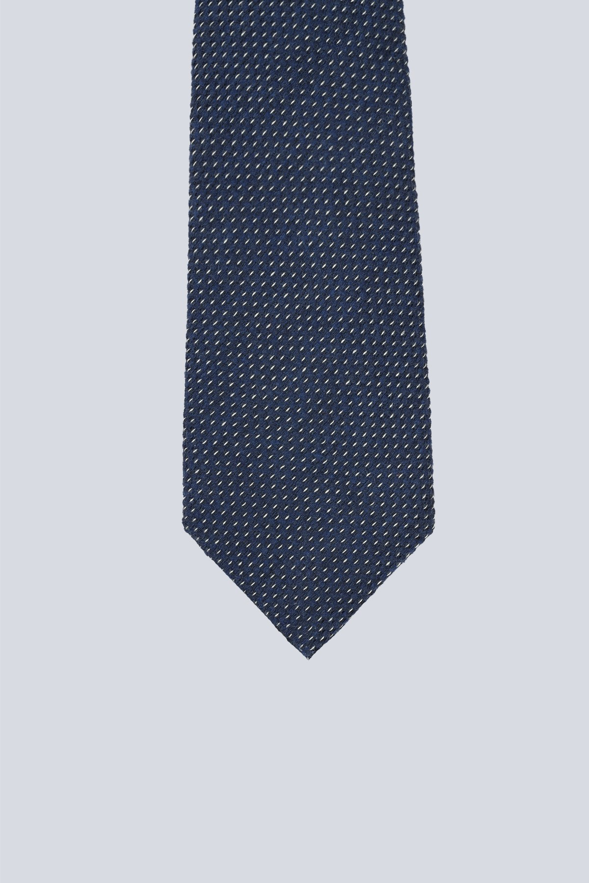 Emporio Armani Emporıo Armani Erkek Yün ve İpek Karışımlı Mikro Desenli Lacivert Kravat EM001344 TE19695-FB172