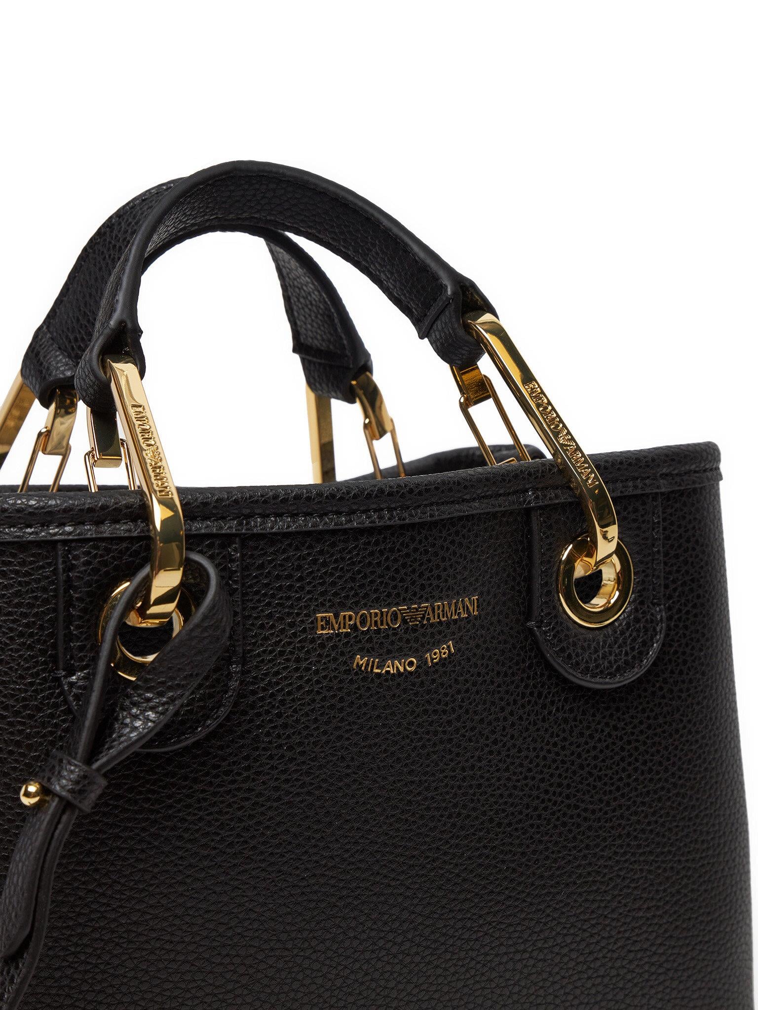 EMPORIO ARMANI Emporıo Armani Kadın Askı EA Yazı Desenli Geniş Kullanım Metal Detaylı El Tutma Bölümü Siyah Omuz Çantası EW000382 AF12103-MC032