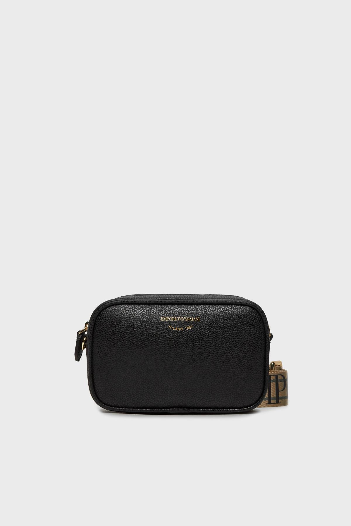 EMPORIO ARMANI Emporıo Armani Kadın Ayarlanabilir Omuz Askılı Fermuar Kapamalı Siyah Omuz Çantası EW000537 AF12103-MC032