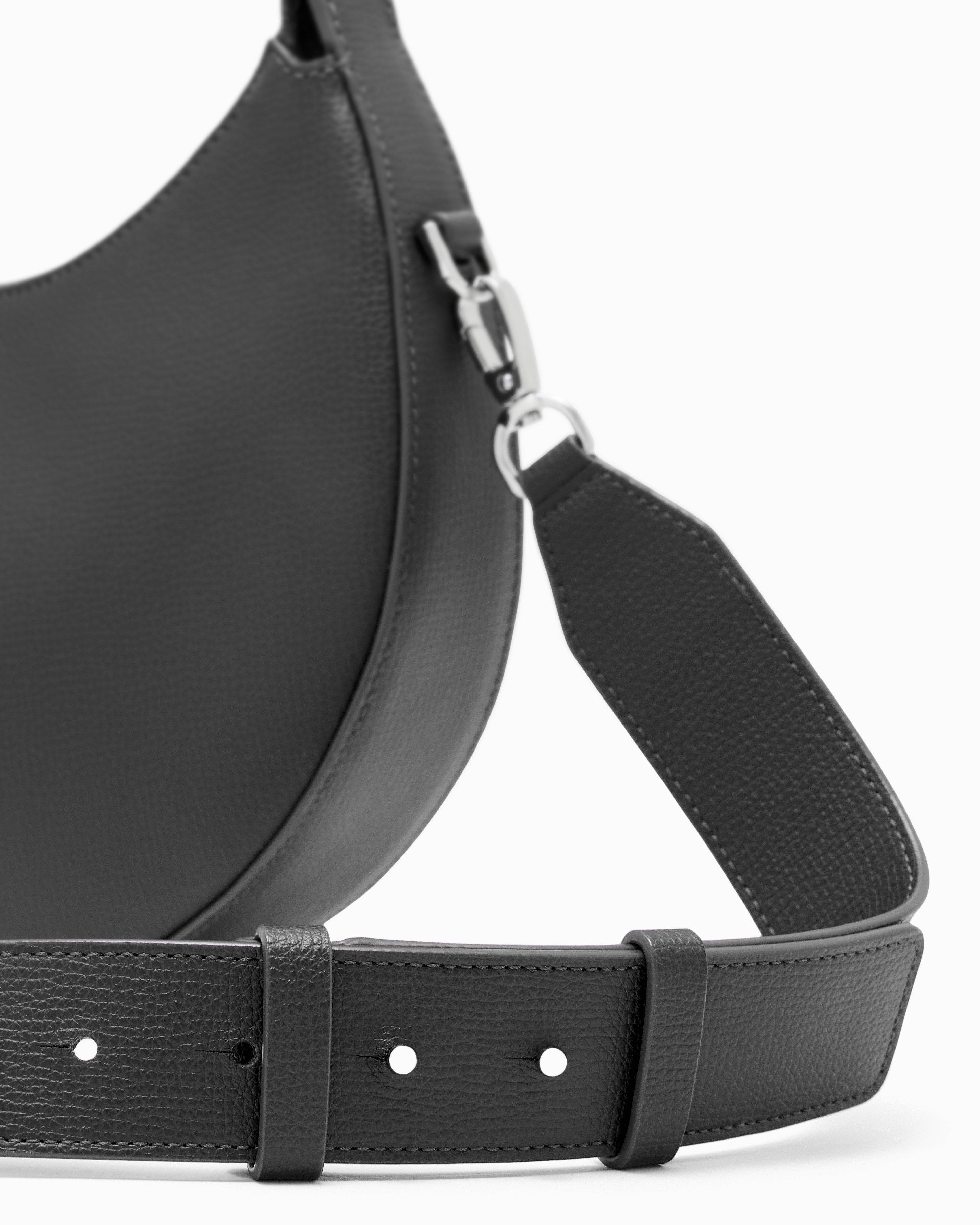 Emporio Armani Emporıo Armani Kadın Çıkarılabilir Omuz Askılı Dokulu Deri Yüzeyli Mini Siyah Omuz Çantası EW005671 AF29459-UC001