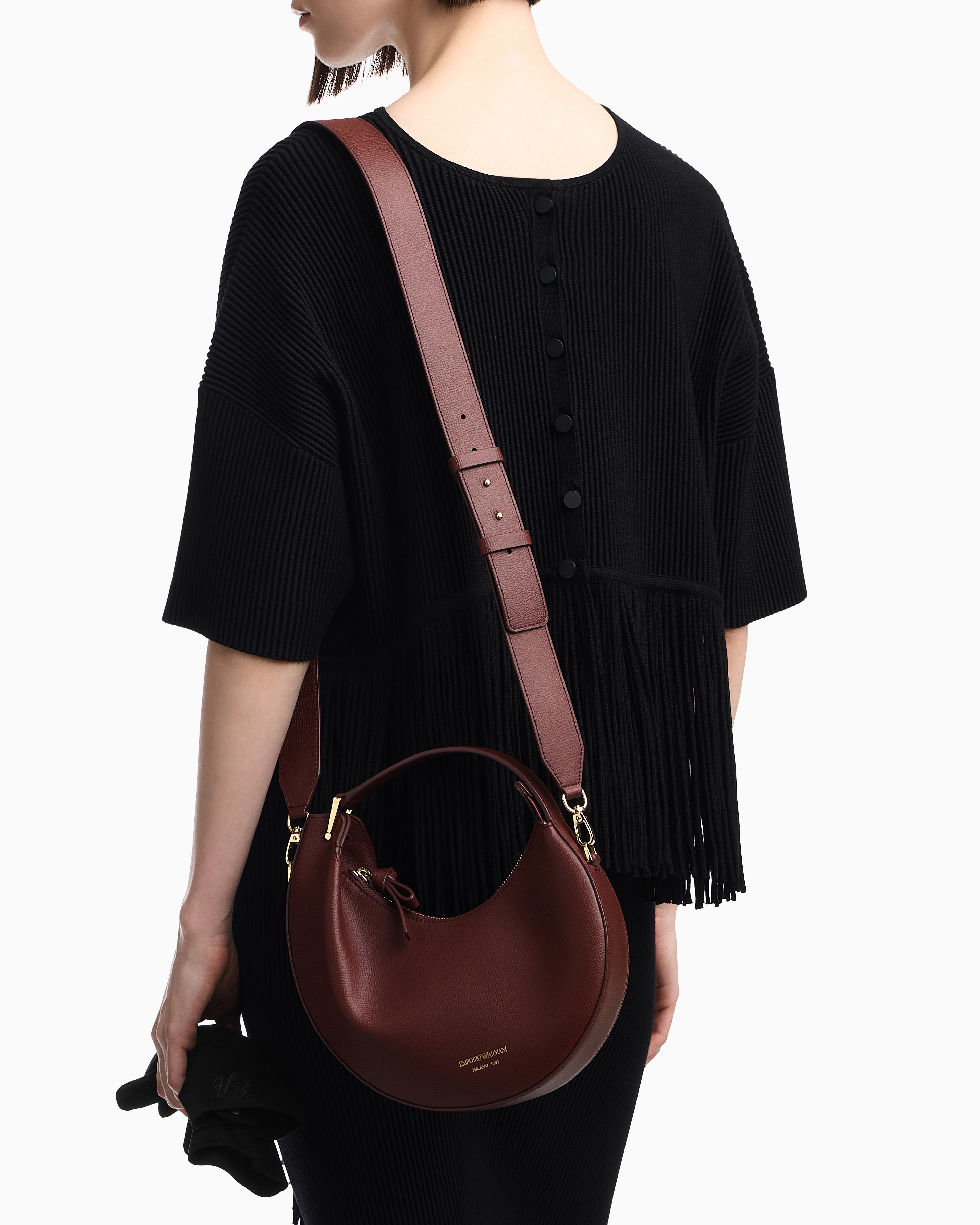 Emporio Armani Emporıo Armani Kadın Çıkarılabilir Omuz Askılı Dokulu Deri Yüzeyli Mini Bordo Omuz Çantası EW005671 AF29459-U6017
