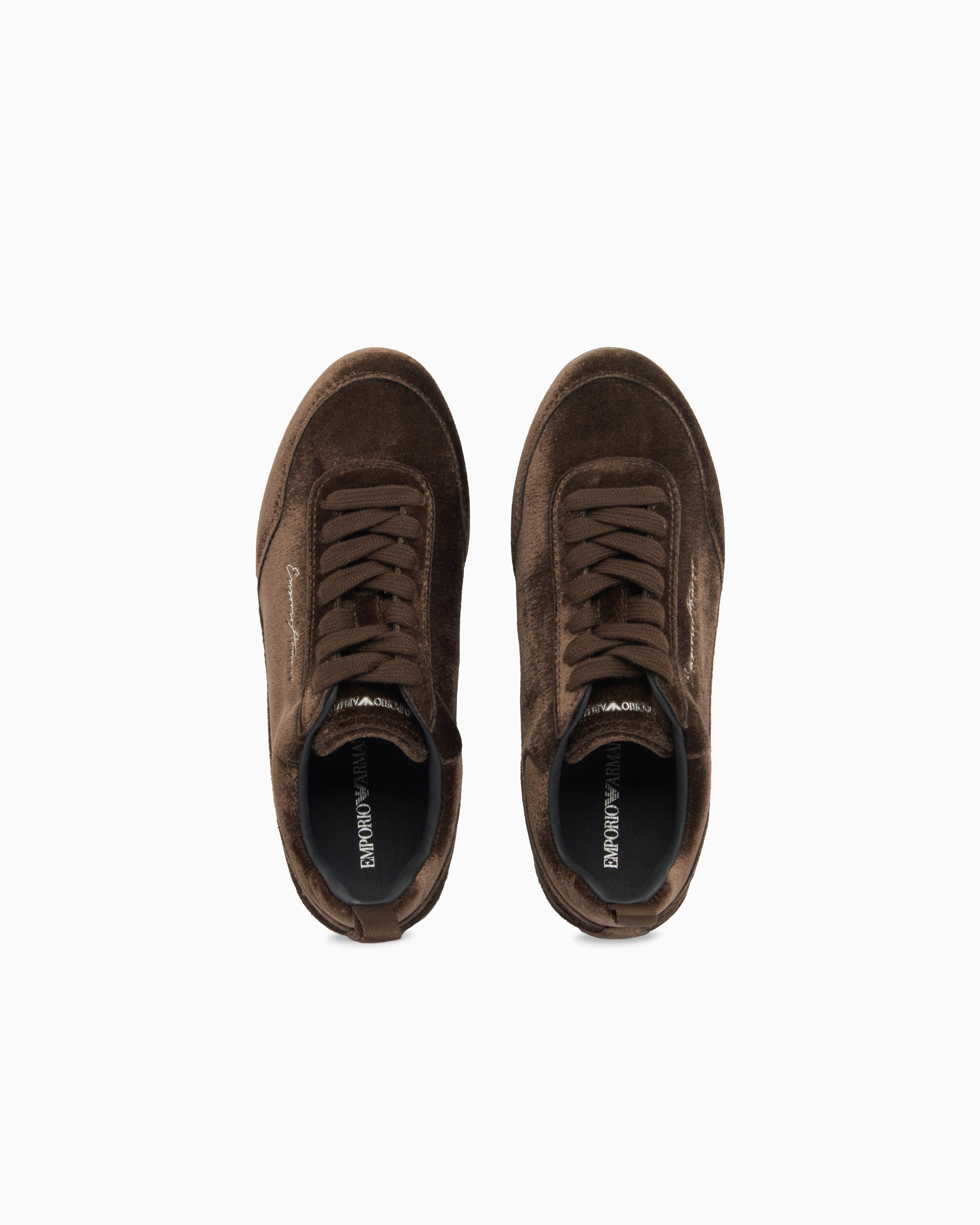 Emporio Armani Emporıo Armani Kadın Düşük Bilekli Logo Detaylı Kadife Kahverengi Sneaker EW005078 AF14380-U7001