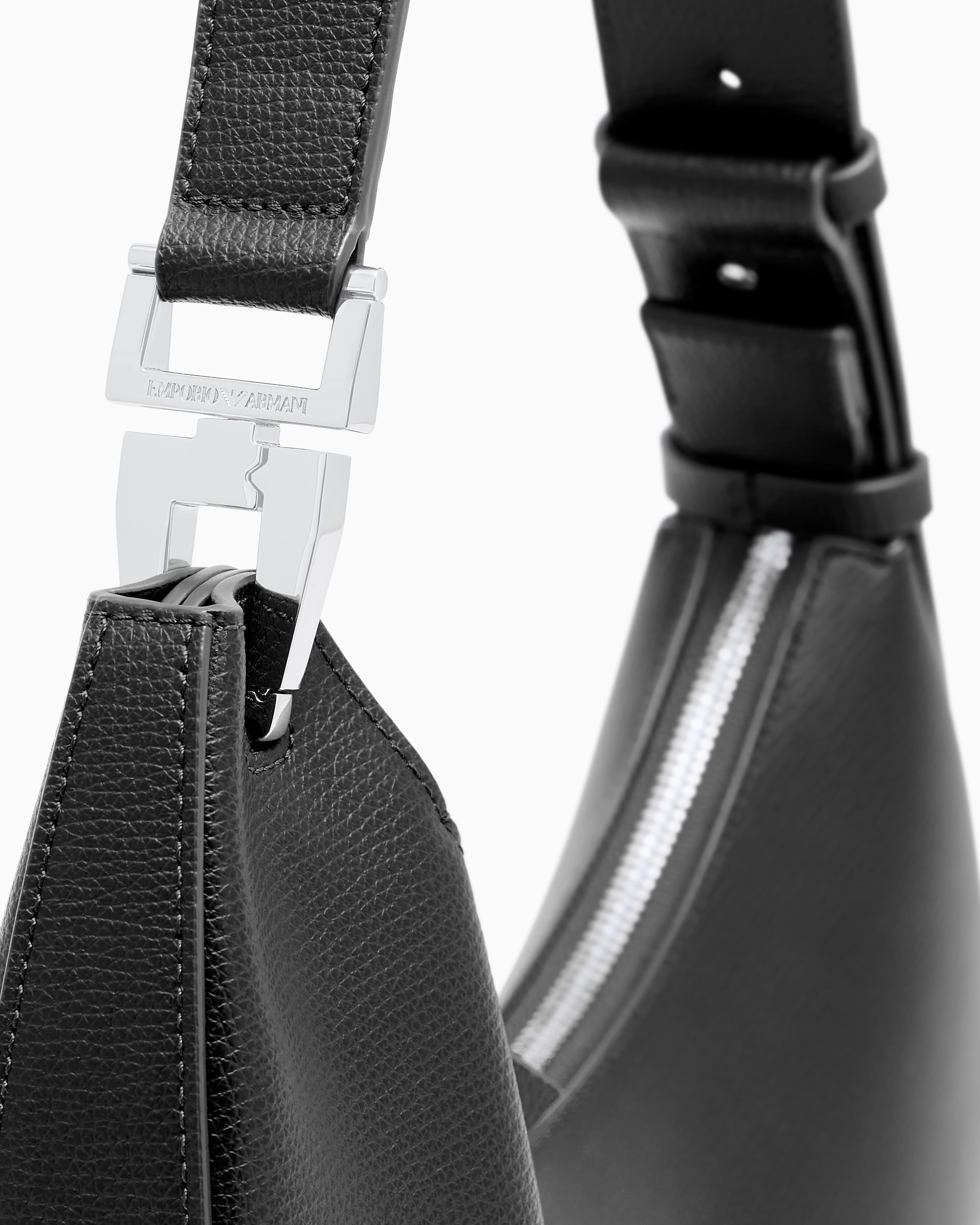 Emporio Armani Emporıo Armani Kadın Kalın Kısa Kulp Deri Fermuar Kapama Siyah Omuz Çantası EW005754 AF29459-UC001