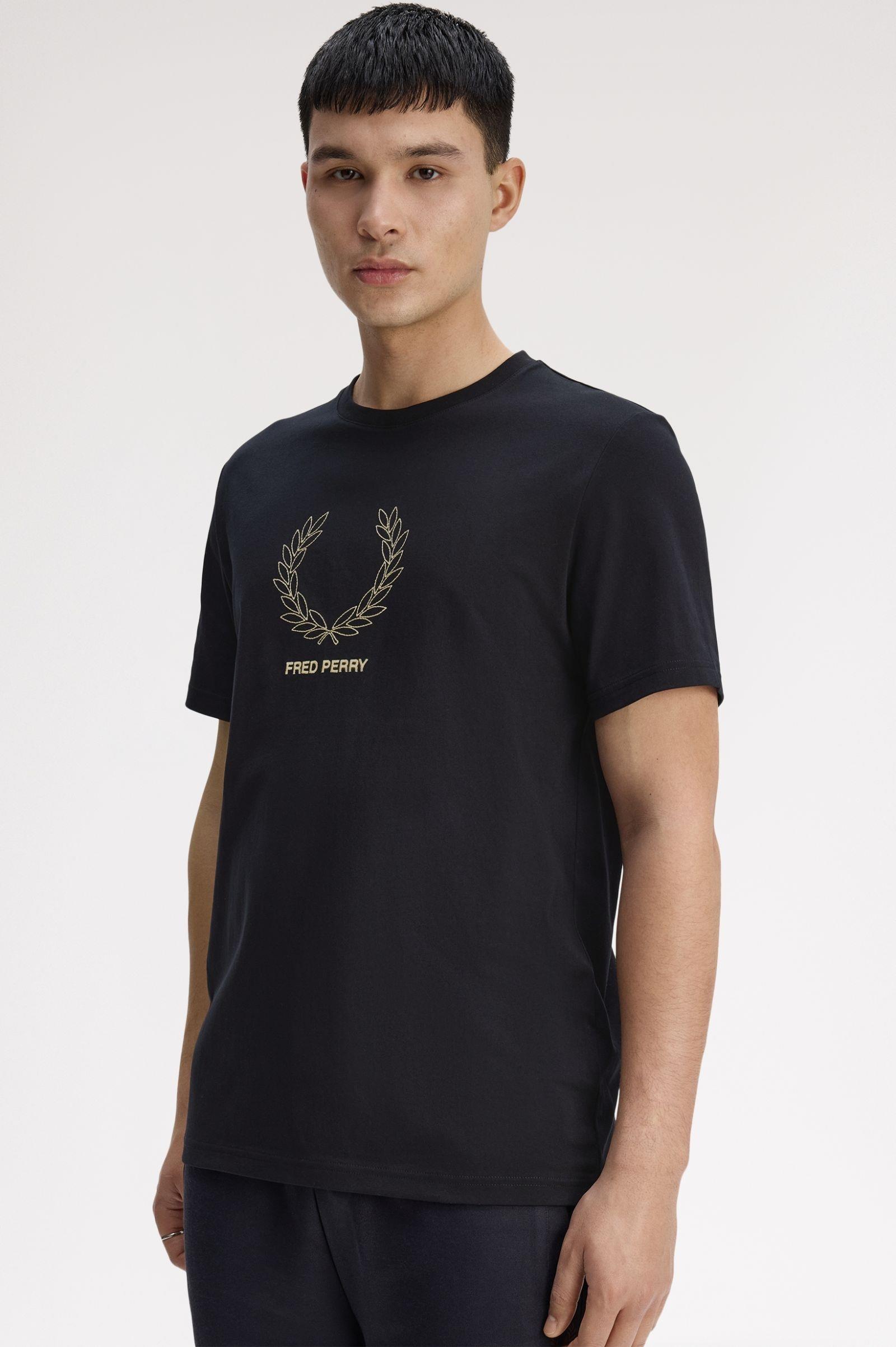 Fred Perry Fred Perry Erkek Kalın Pamuklu Jarse Kumaş Logo İşlemeli Kısa Kollu Siyah T-Shirt M1775-102