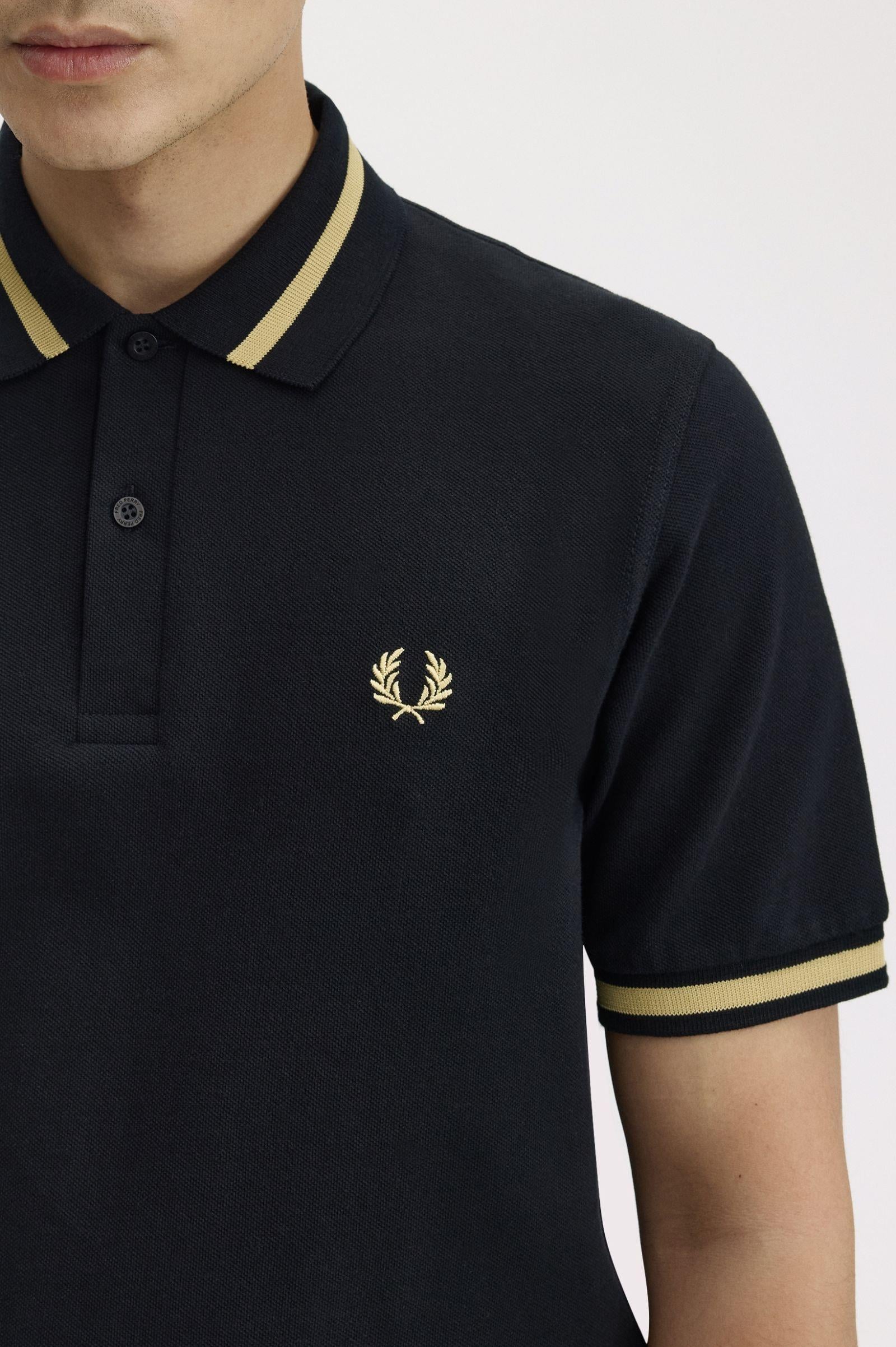 Fred Perry Fred Perry Erkek Kol ve Yaka Ucu Şerit Detaylı Kısa Kollu 157 Polo Yaka T-Shirt M2-157
