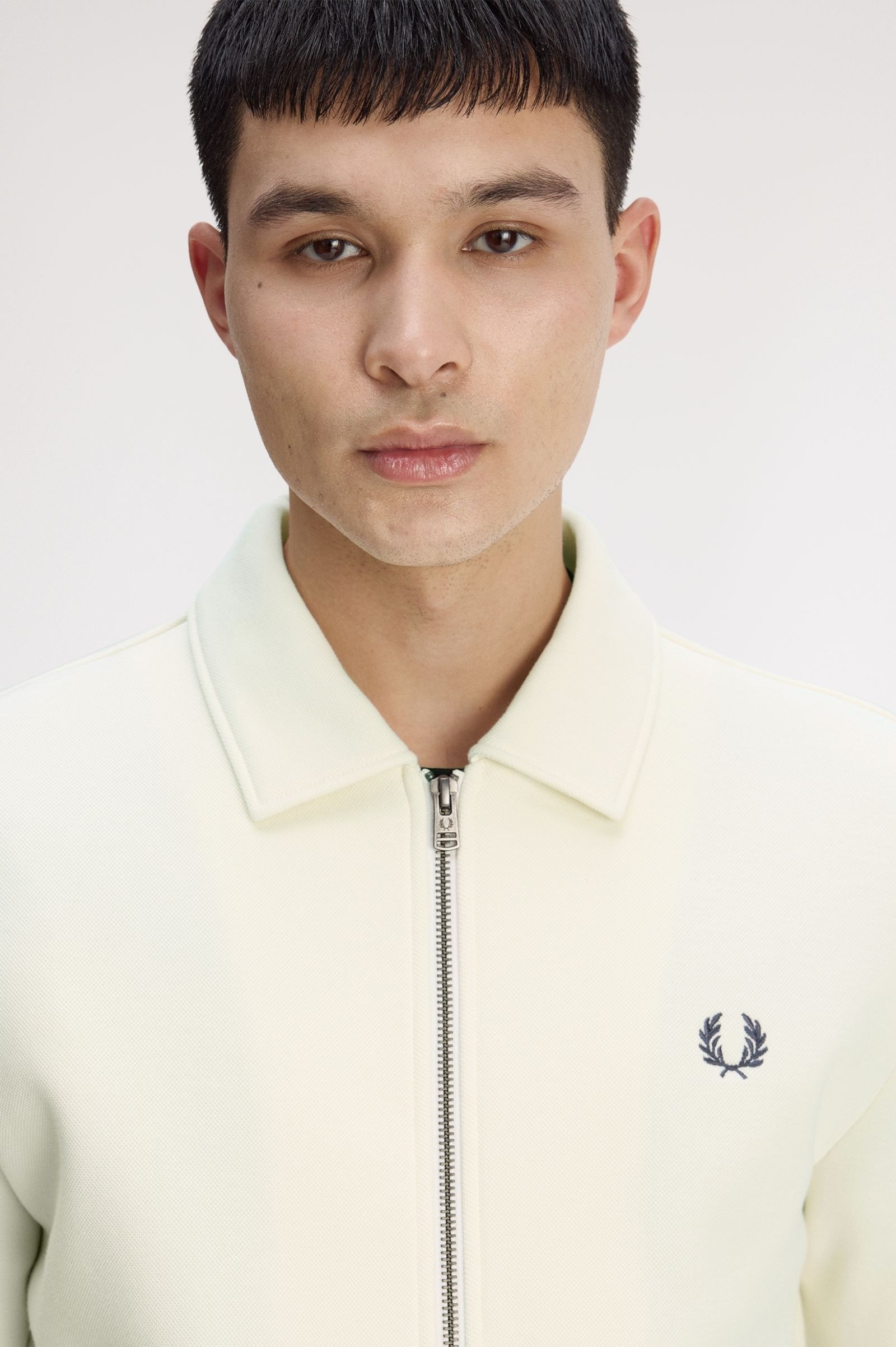 Fred Perry Fred Perry Erkek Normal Kalıp Çift Yönlü Fermuarlı Logo İşlemeli Uzun Kollu Ekru Sweatshirt J1328-560