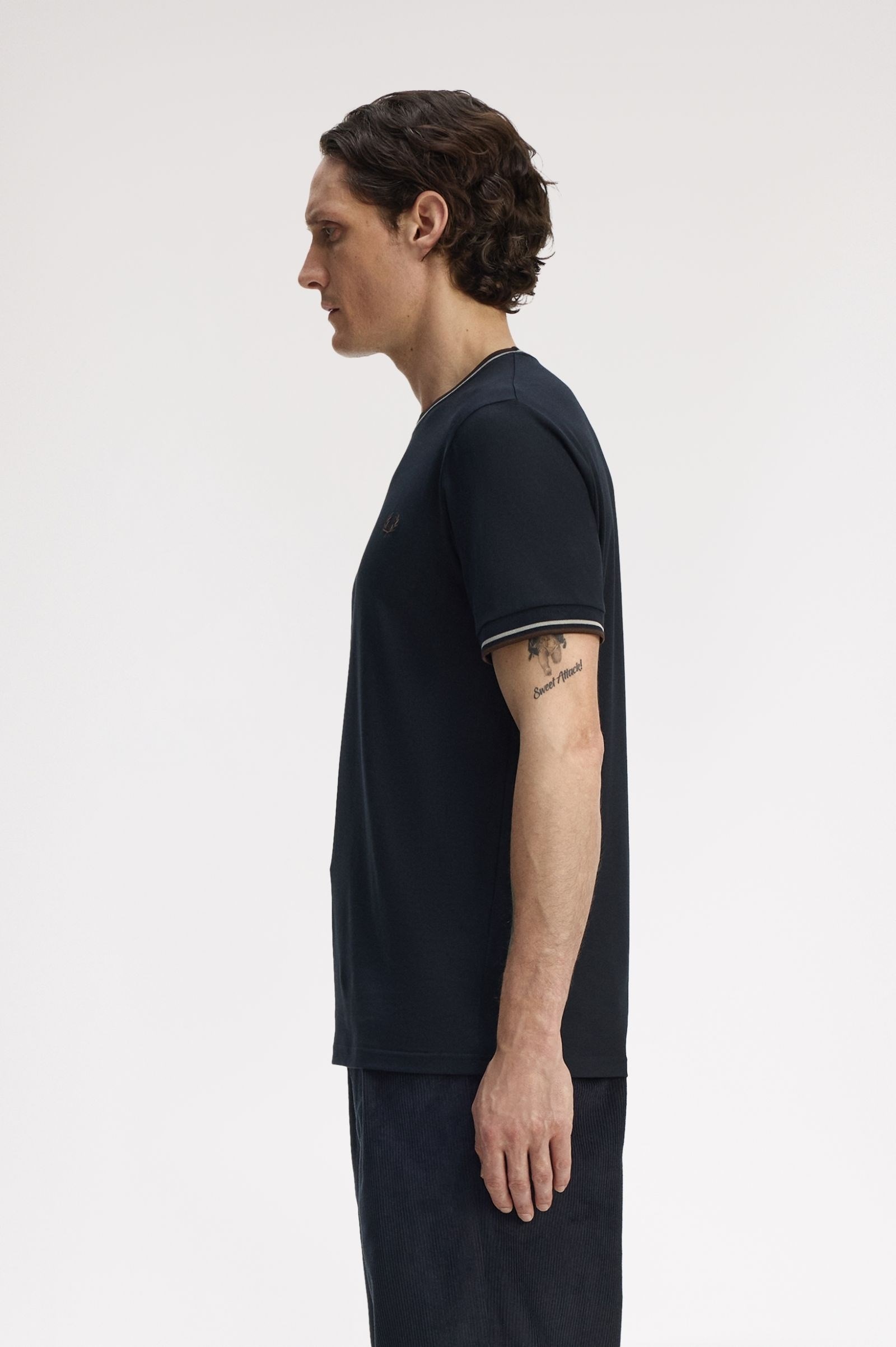 Fred Perry Fred Perry Erkek Normal Kalıp Yuvarlak Yakalı Pamuklu Kısa Kollu Lacivert T-Shirt M1588V-52A