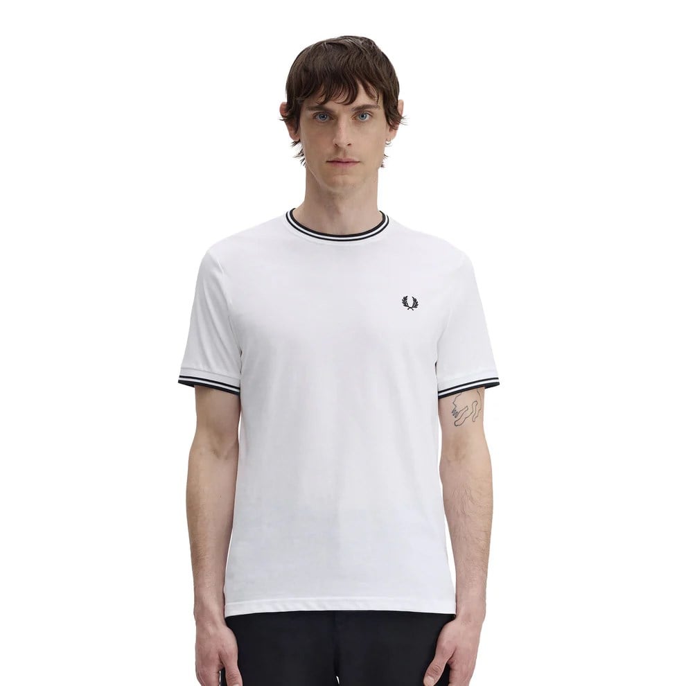 Fred Perry Fred Perry Erkek Normal Kalıp Yuvarlak Yakalı Pamuklu Kısa Kollu Beyaz T-Shirt M1588V-100