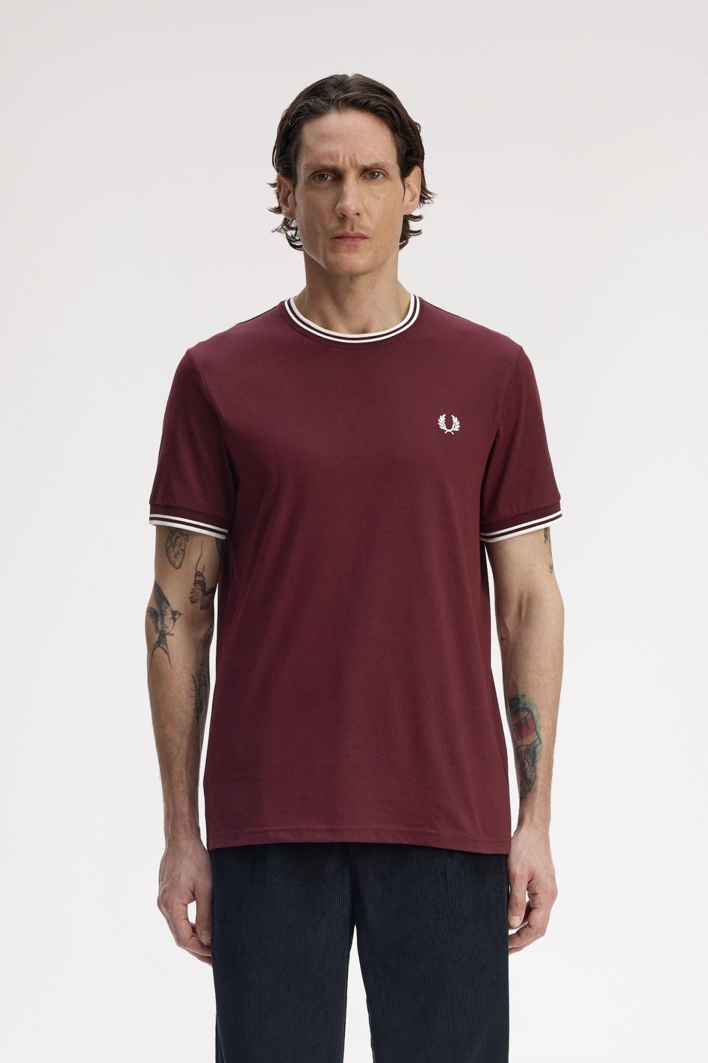 Fred Perry Fred Perry Erkek Normal Kalıp Yuvarlak Yakalı Pamuklu Kısa Kollu Bordo T-Shirt M1588V-64A