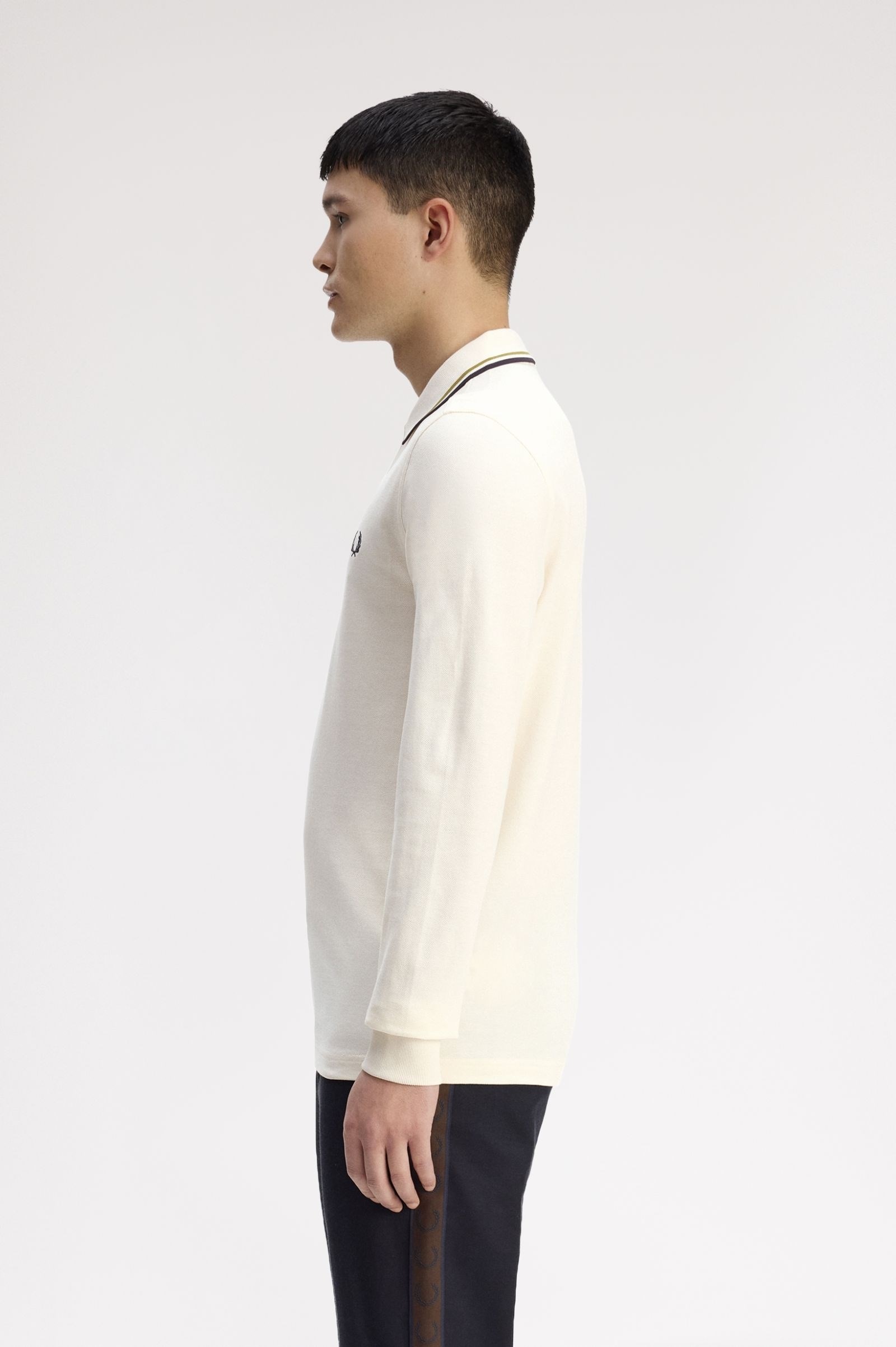 Fred Perry Fred Perry Erkek Regular Fit %100 Pamuklu Yakası Çizgi Detaylı Uzun Kollu Ekru Polo Yaka T-Shirt M3636-46A