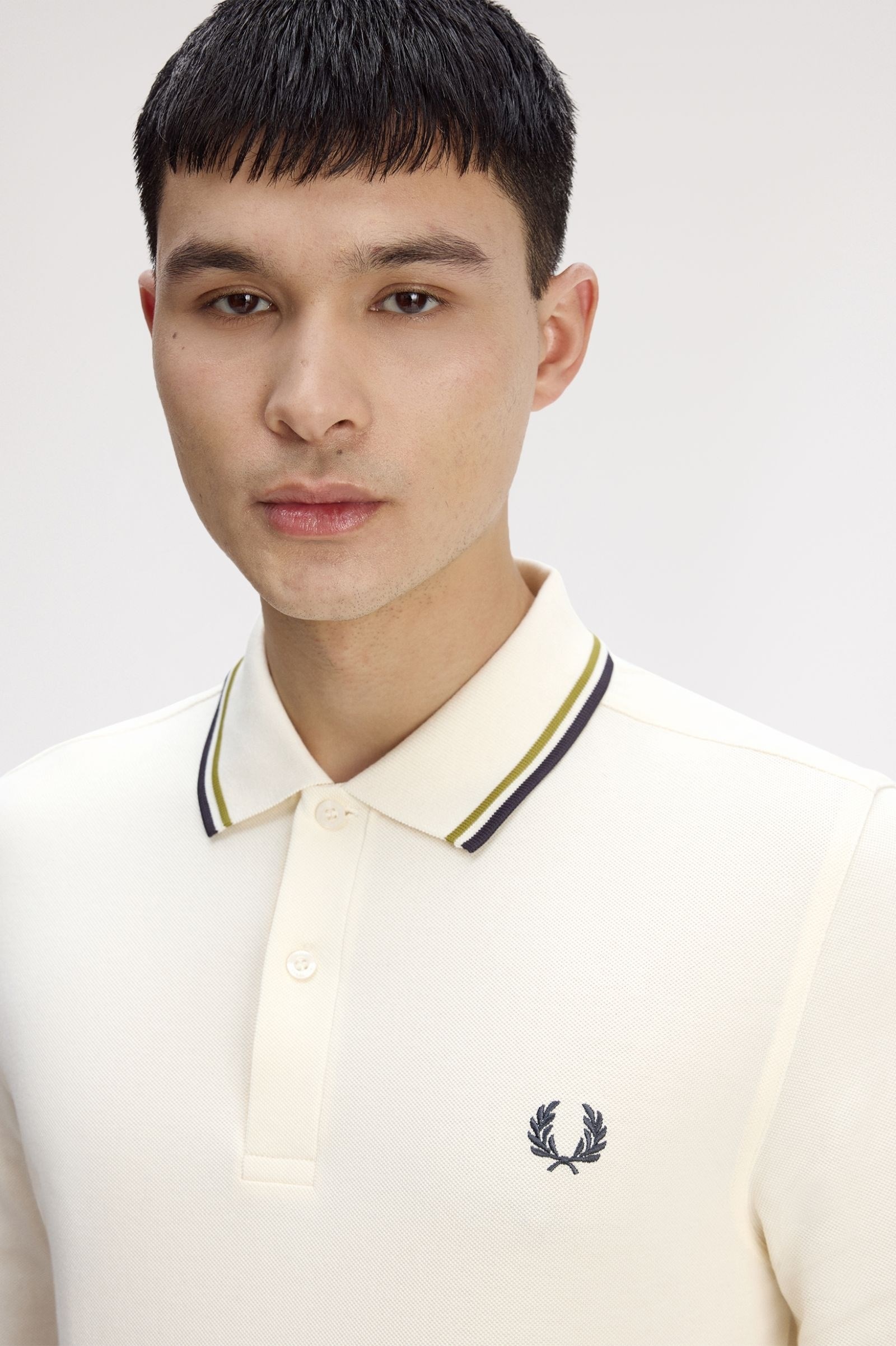 Fred Perry Fred Perry Erkek Regular Fit %100 Pamuklu Yakası Çizgi Detaylı Uzun Kollu Ekru Polo Yaka T-Shirt M3636-46A