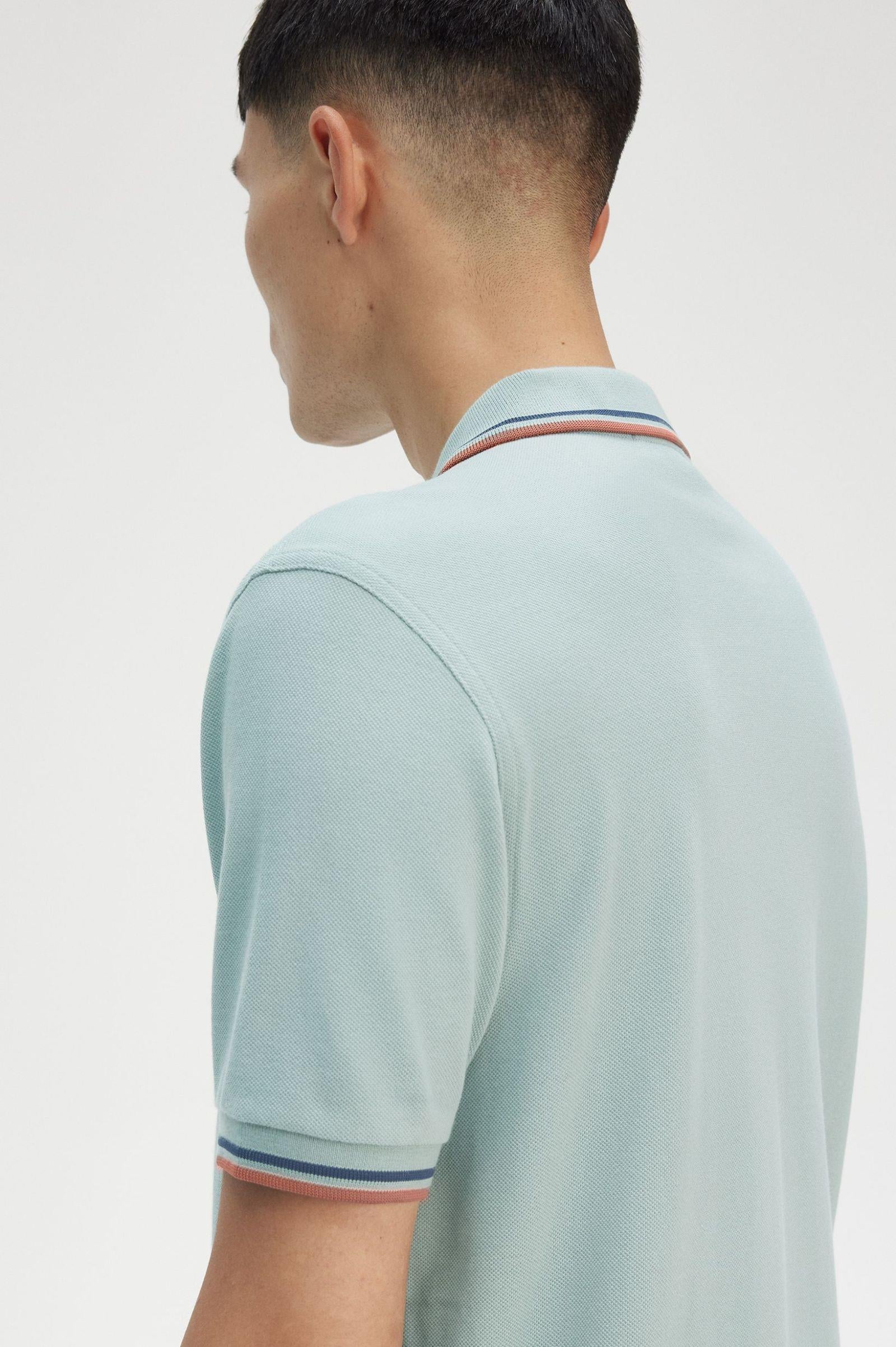 Fred Perry Fred Perry Erkek Regular Fit Yakası ve Kolları Çizgi Detaylı %100 Pamuklu Kısa Kollu Açık Mavi Polo Yaka T-Shirt M3600-Y26