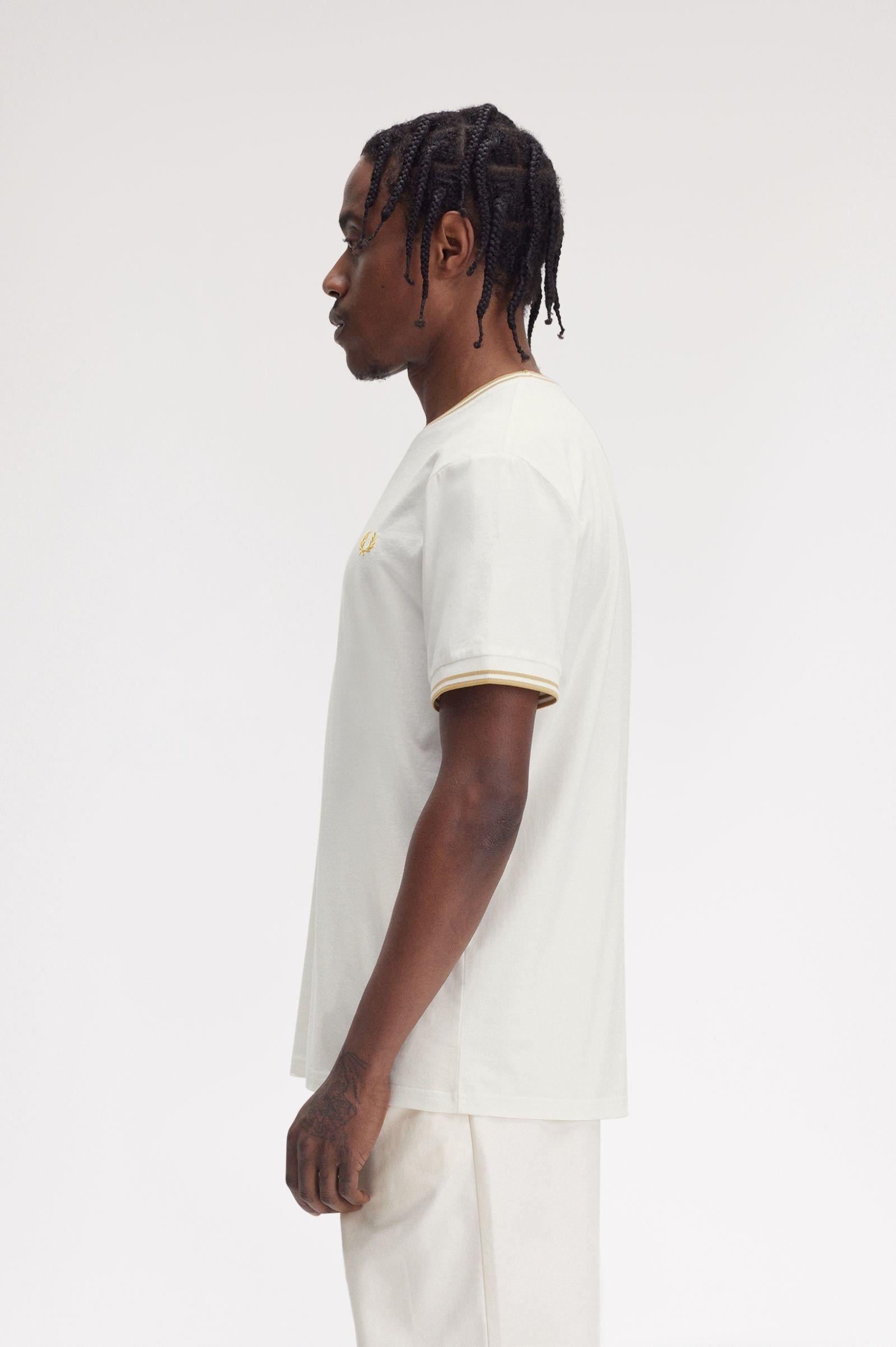 Fred Perry Fred Perry Erkek Regular Fit Kısa Kollu Şerit Detaylı Y53 T-Shirt M1588-Y53