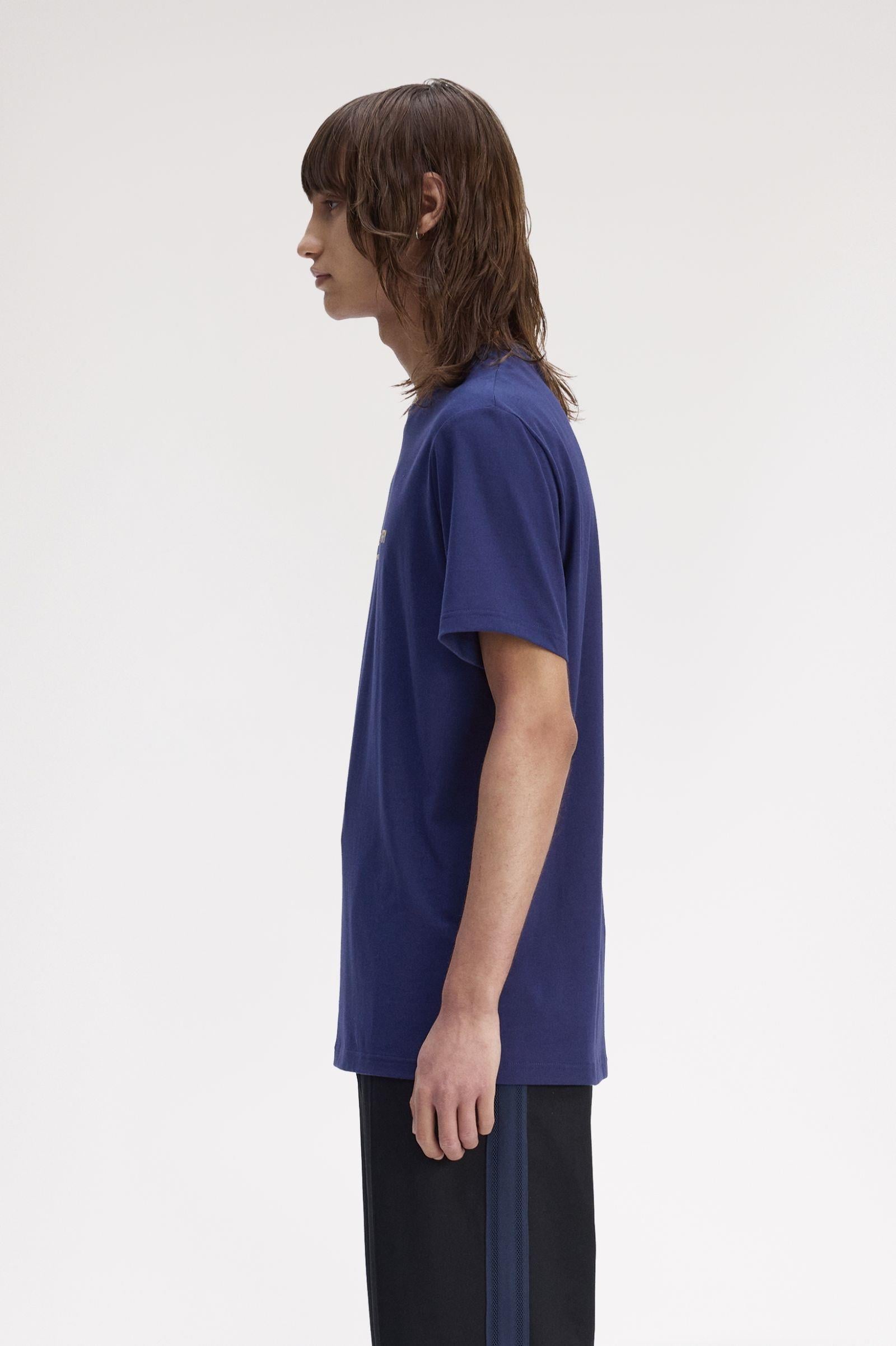 Fred Perry Fred Perry Erkek Regular Fit Logo İşlemeli Pamuklu Yuvarlak Yakalı Kısa Kollu Lacivert T-Shirt M1367-143