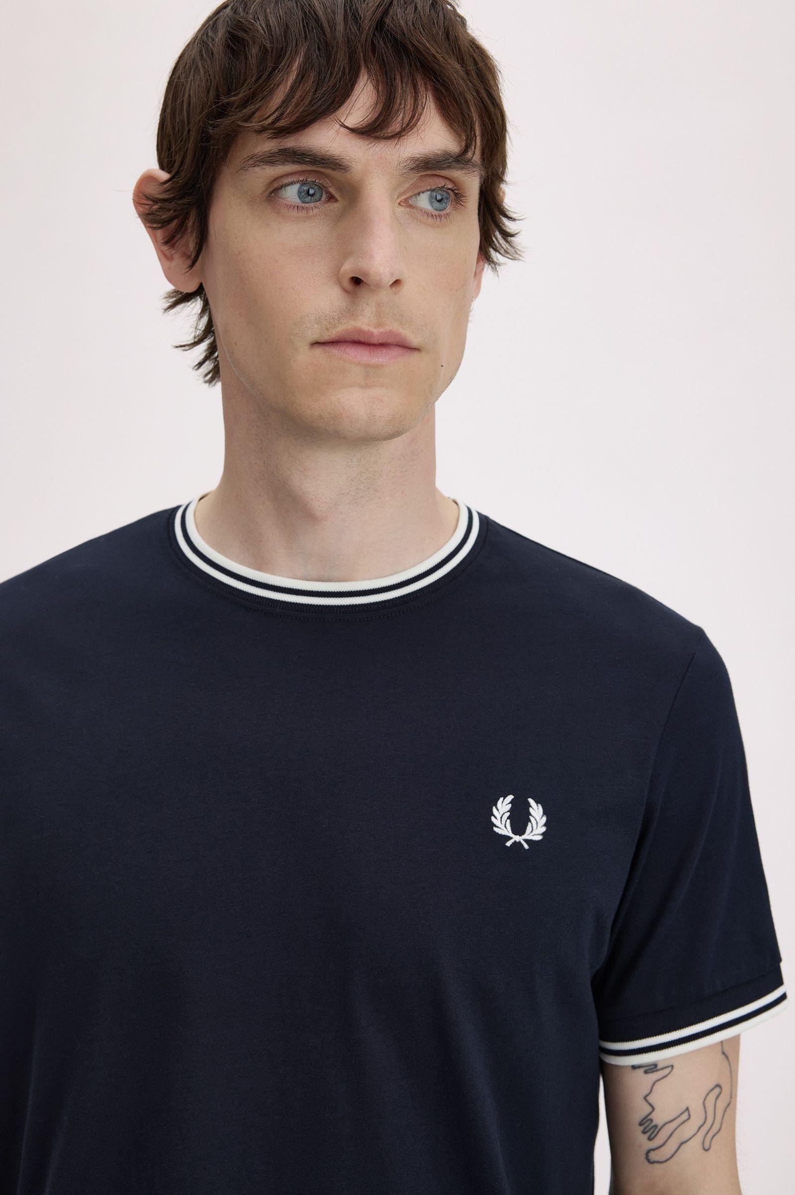 Fred Perry Fred Perry Erkek Regular Fit Kısa Kollu Şerit Detaylı 795 T-Shirt M1588-795