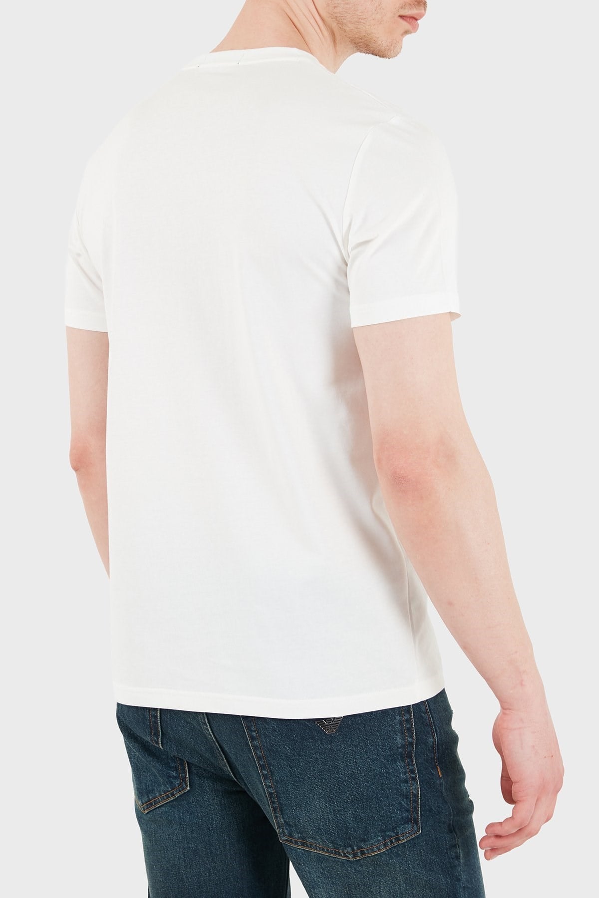 Fred Perry Fred Perry Erkek Regular Fit Logo Desenli Yuvarlak Yakalı Kısa Kollu Beyaz T-Shirt M2406-129